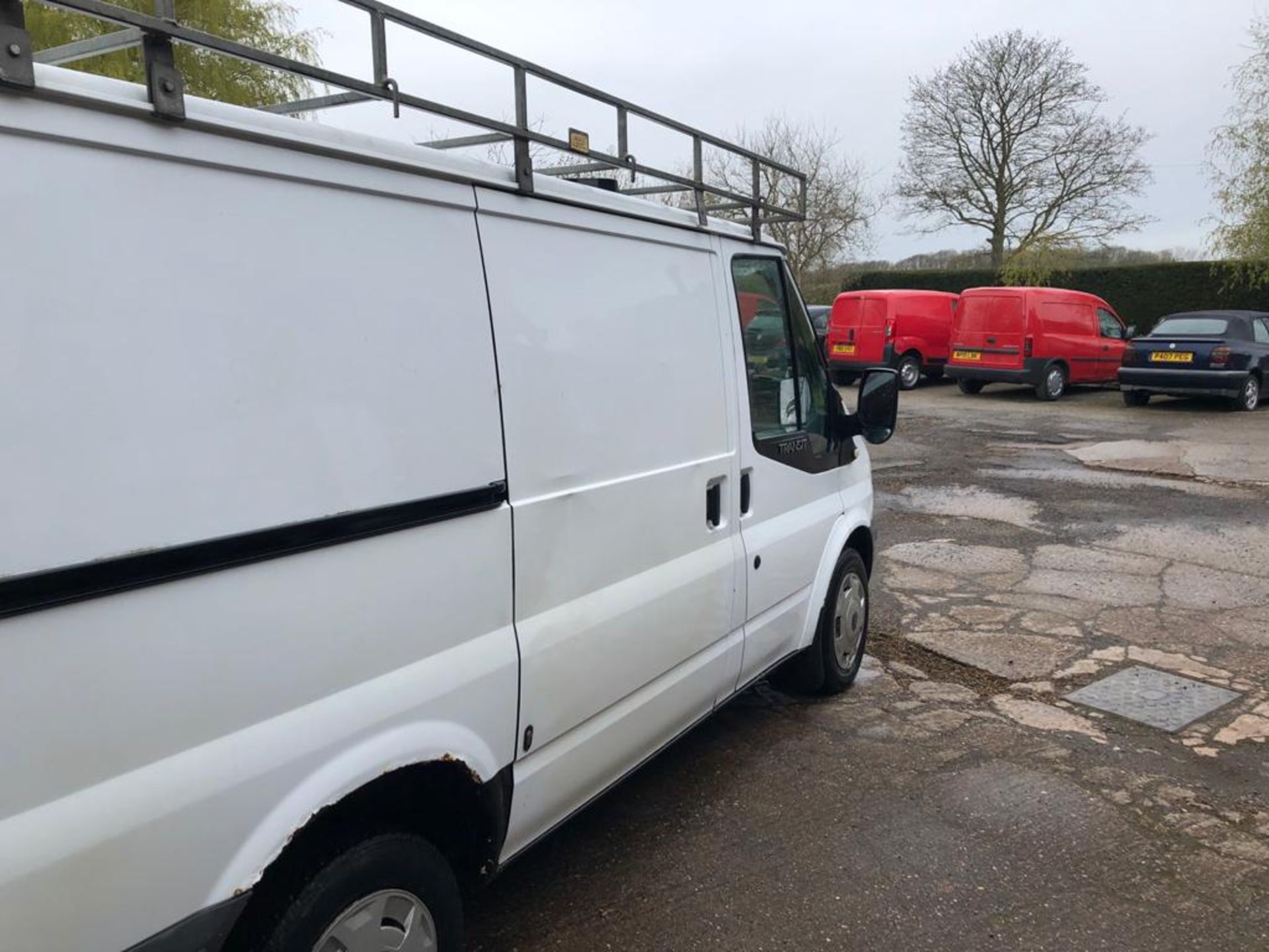 2007 FORD TRANSIT 110 T2G0S FWD PANEL VAN, 2.2 DIESEL ENGINE, AIR CONDITIONING *NO VAT* - Image 4 of 10