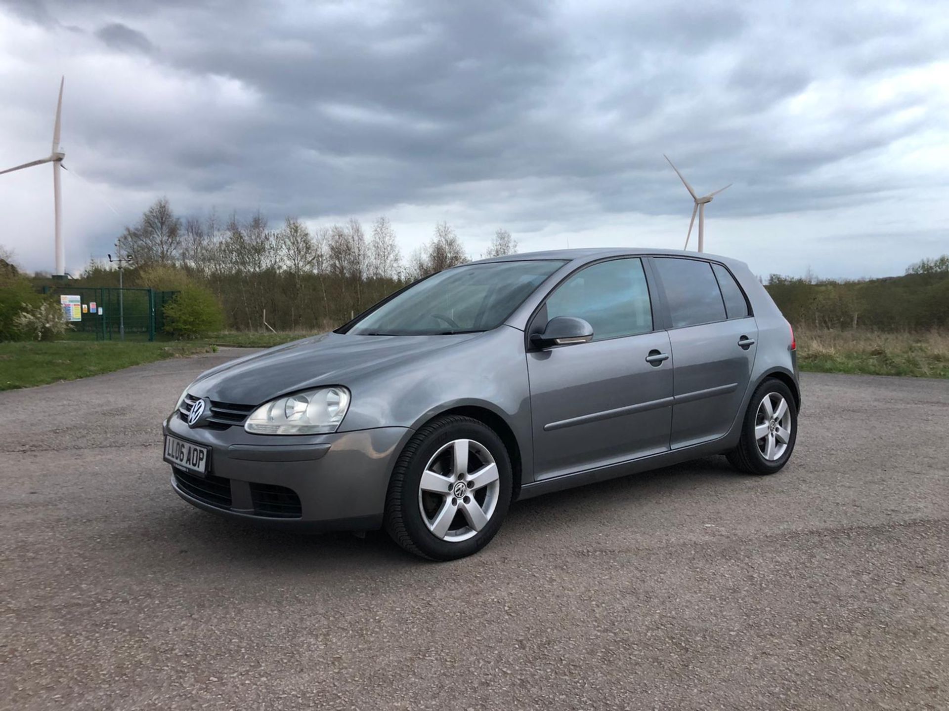 2006/06 REG VOLKSWAGEN GOLF SPORT TSI 1.4 PETROL GREY 5DR HATCHBACK *NO VAT* - Image 3 of 16