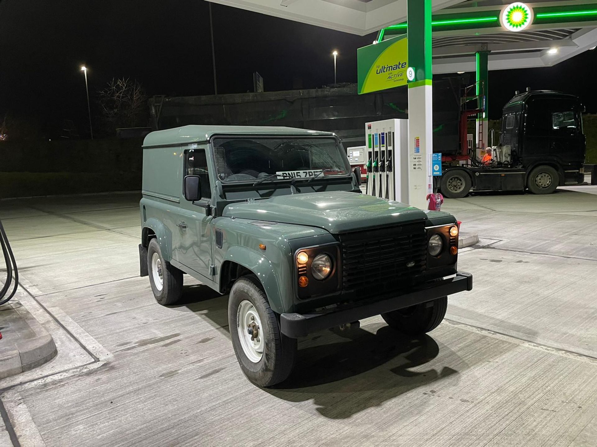 2015/15 REG LAND ROVER DEFENDER 90 HARD TOP TD 2.2 DIESEL LIGHT 4X4 UTILITY, SHOWING 1 FORMER KEEPER