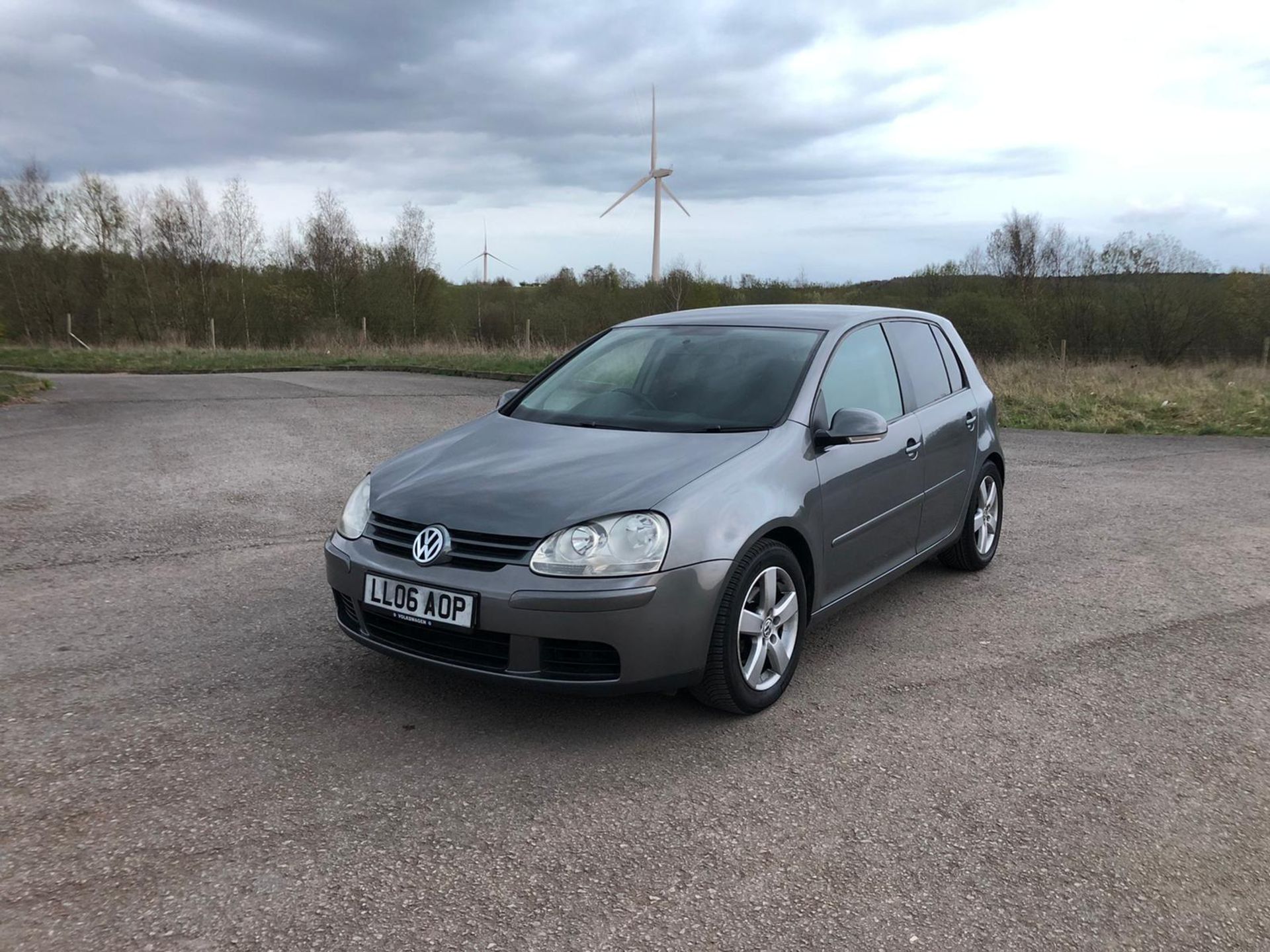 2006/06 REG VOLKSWAGEN GOLF SPORT TSI 1.4 PETROL GREY 5DR HATCHBACK *NO VAT* - Image 5 of 16