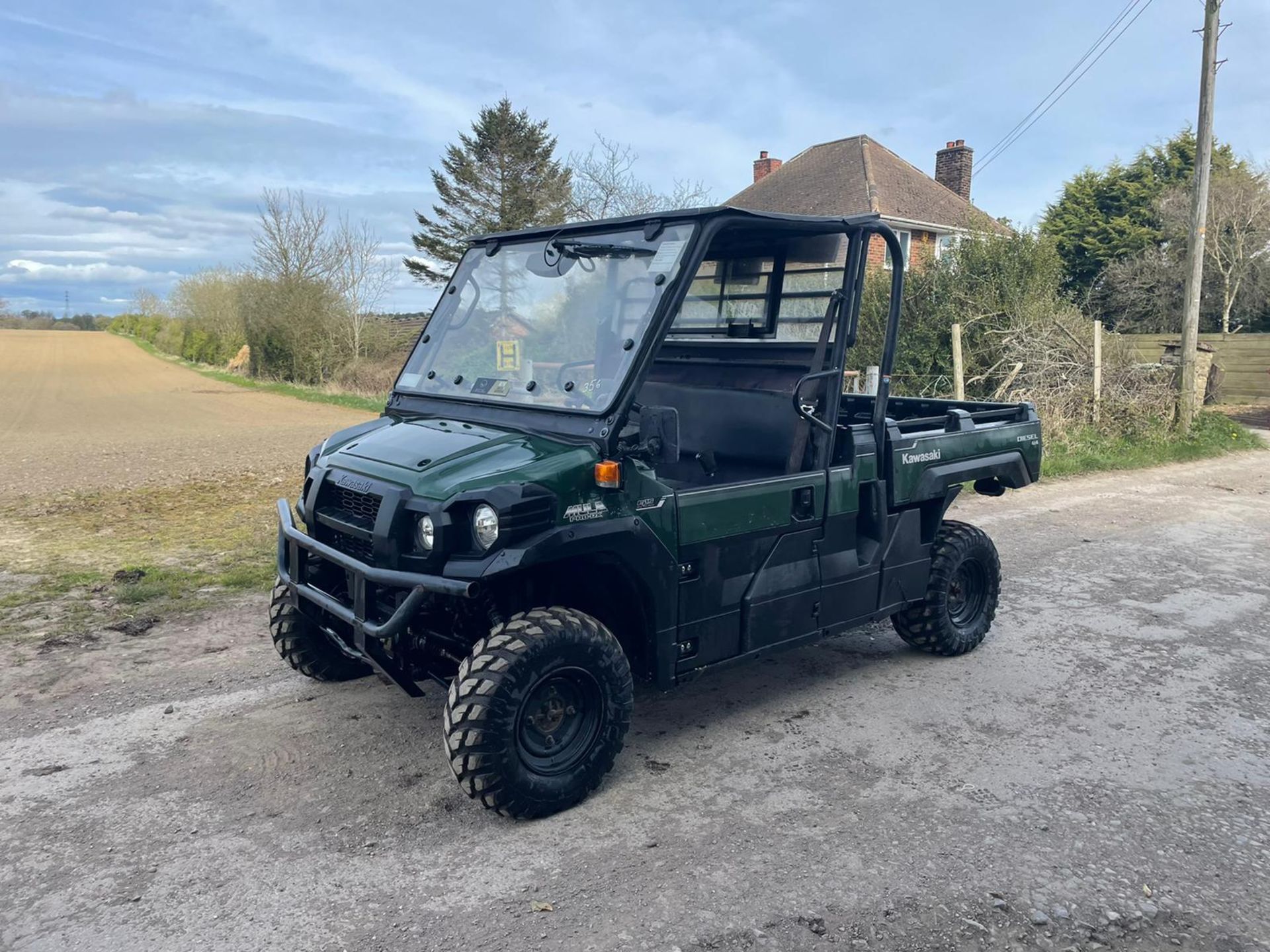 2018/68 KAWASAKI MULE 4X4 PRO DX BUGGI, 993CC DIESEL ENGINE, RUNS AND DRIVES *PLUS VAT*