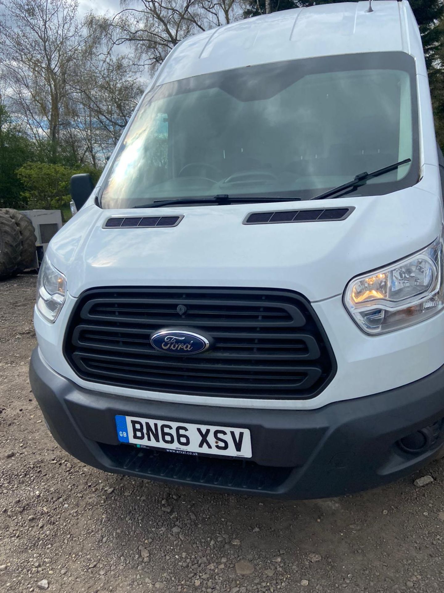 2016 FORD TRANSIT 350, WHITE PANEL VAN, 2.2 DIESEL ENGINE, SHOWING 0 PREVIOUS KEEPERS *PLUS VAT* - Image 2 of 9