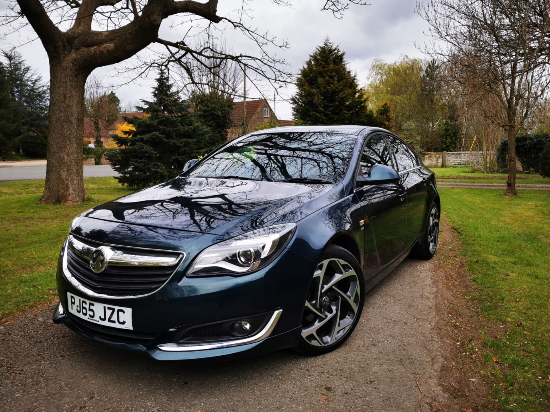 2015/65 REG VAUXHALL INSIGNIA SRI VX CDTI ECOFLEX 2.0 DIESEL 5DR HATCHBACK, SHOWING 2 FORMER KEEPERS - Image 3 of 19