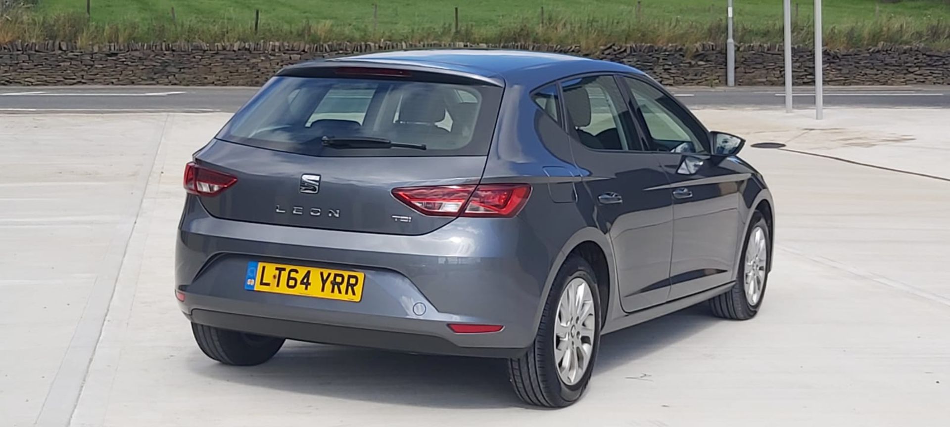 2014/64 REG SEAT LEON SE TECHNOLOGY TDI 1.6 DIESEL GREY 5DR HATCHBACK, SHOWING 0 FORMER KEEPERS - Image 7 of 15