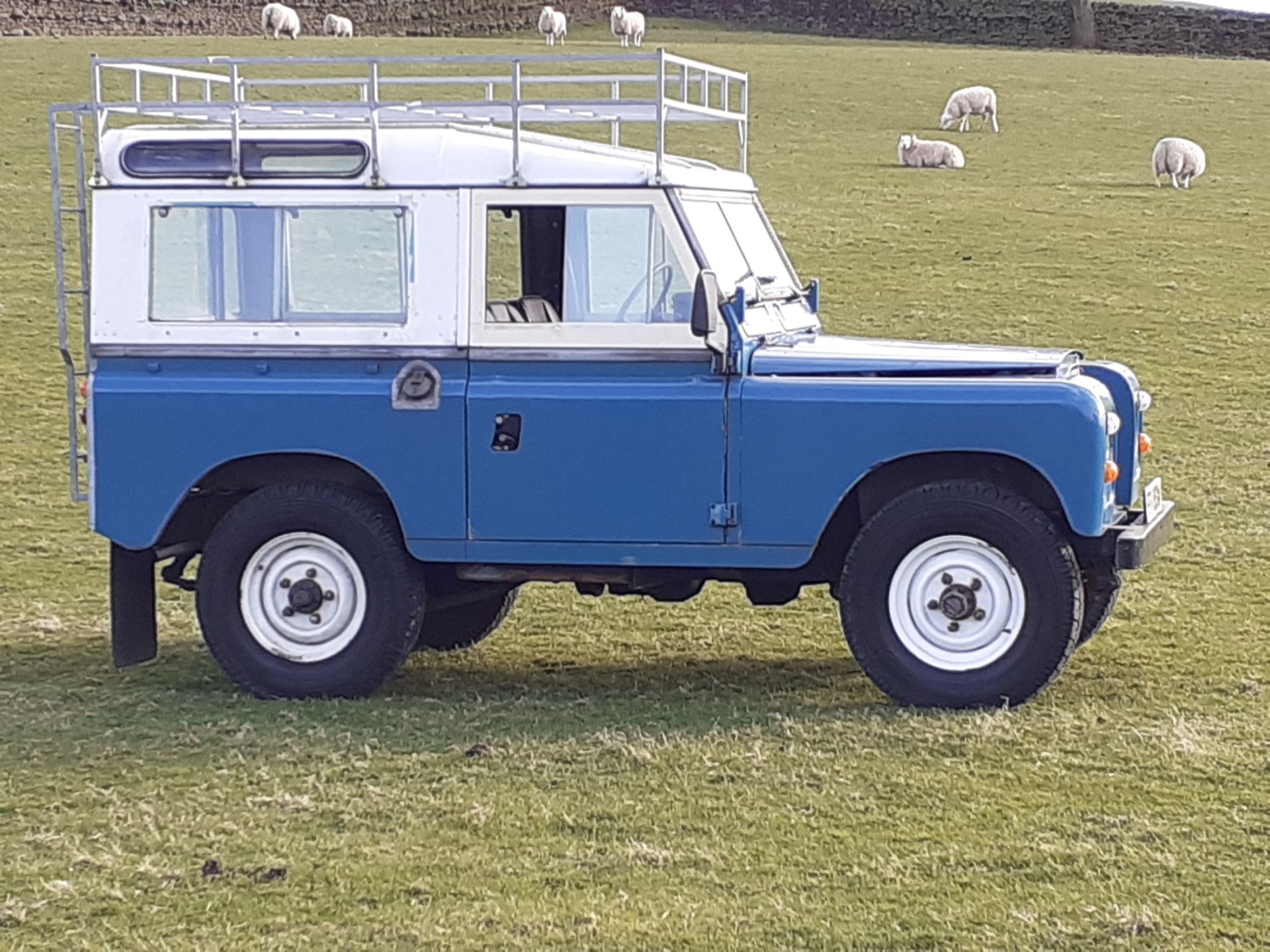 1980 LAND ROVER SERIES III CLASSIC STATION WAGON, TAX AND MOT EXEMPT *NO VAT* - Image 10 of 17