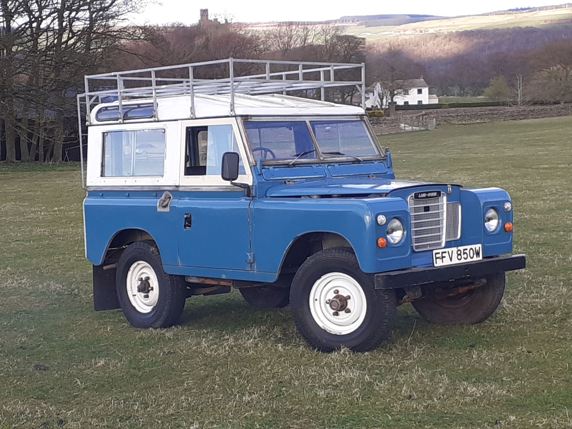 1980 LAND ROVER SERIES III CLASSIC STATION WAGON, TAX AND MOT EXEMPT *NO VAT* - Image 14 of 17
