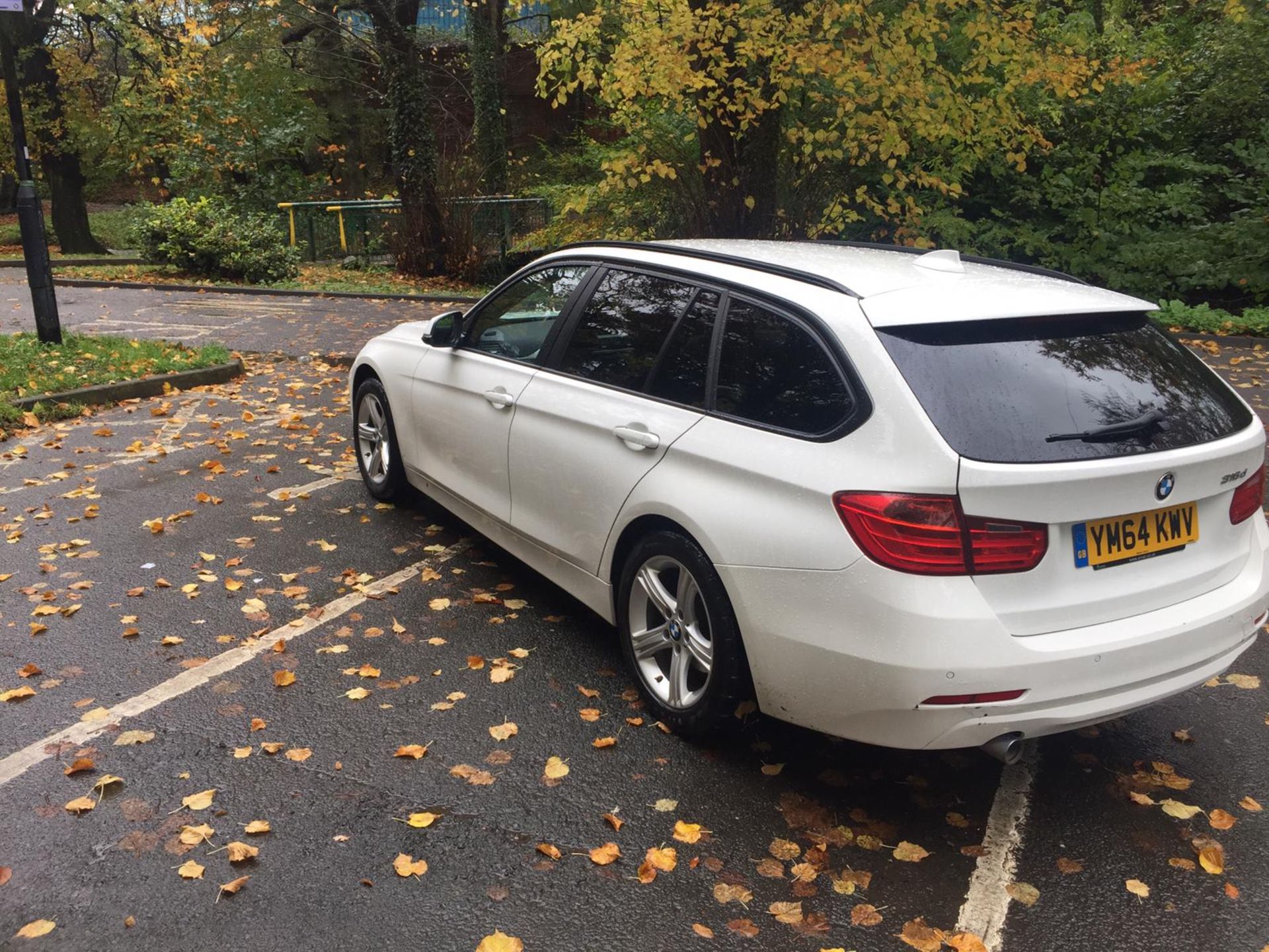 2015/64 REG BMW 316D SE AUTOMATIC 2.0 DIESEL WHITE ESTATE, SHOWING 1 FORMER KEEPER *NO VAT* - Image 5 of 9