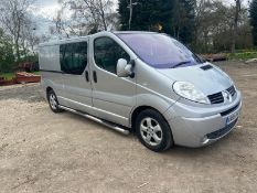 2008/08 REG RENAULT TRAFIC LL29+ DCI 115 2.0 DIESEL SILVER PANEL VAN, SHOWING 2 FORMER KEEPERS