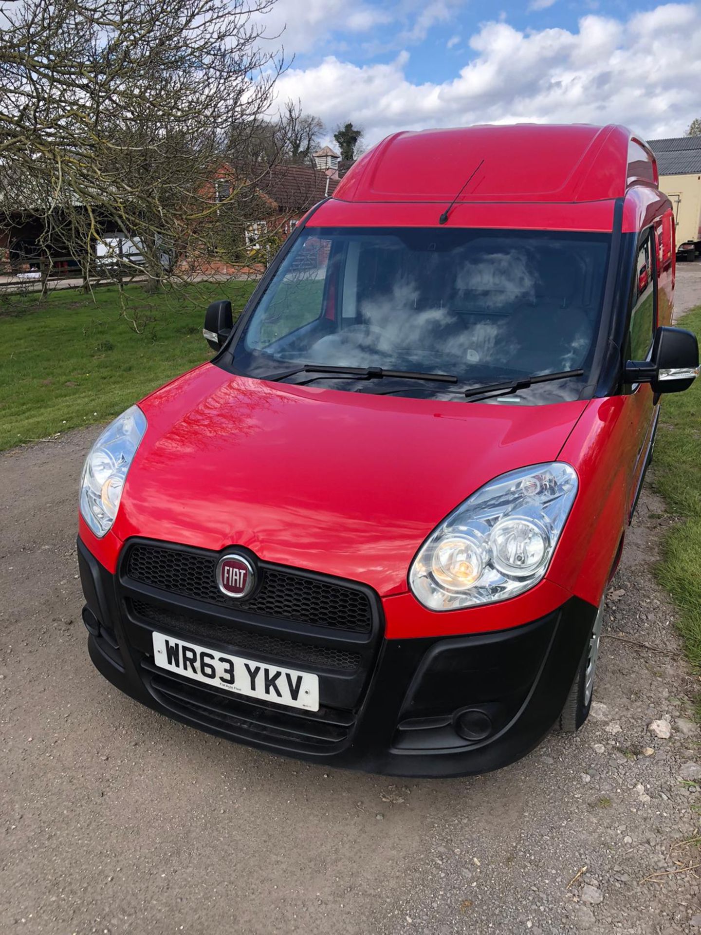 2013 FIAT DOBLO 16V XL MULTIJET LWB, RED PANEL VAN, 1.6 DIESEL ENGINE *NO VAT* - Image 3 of 11