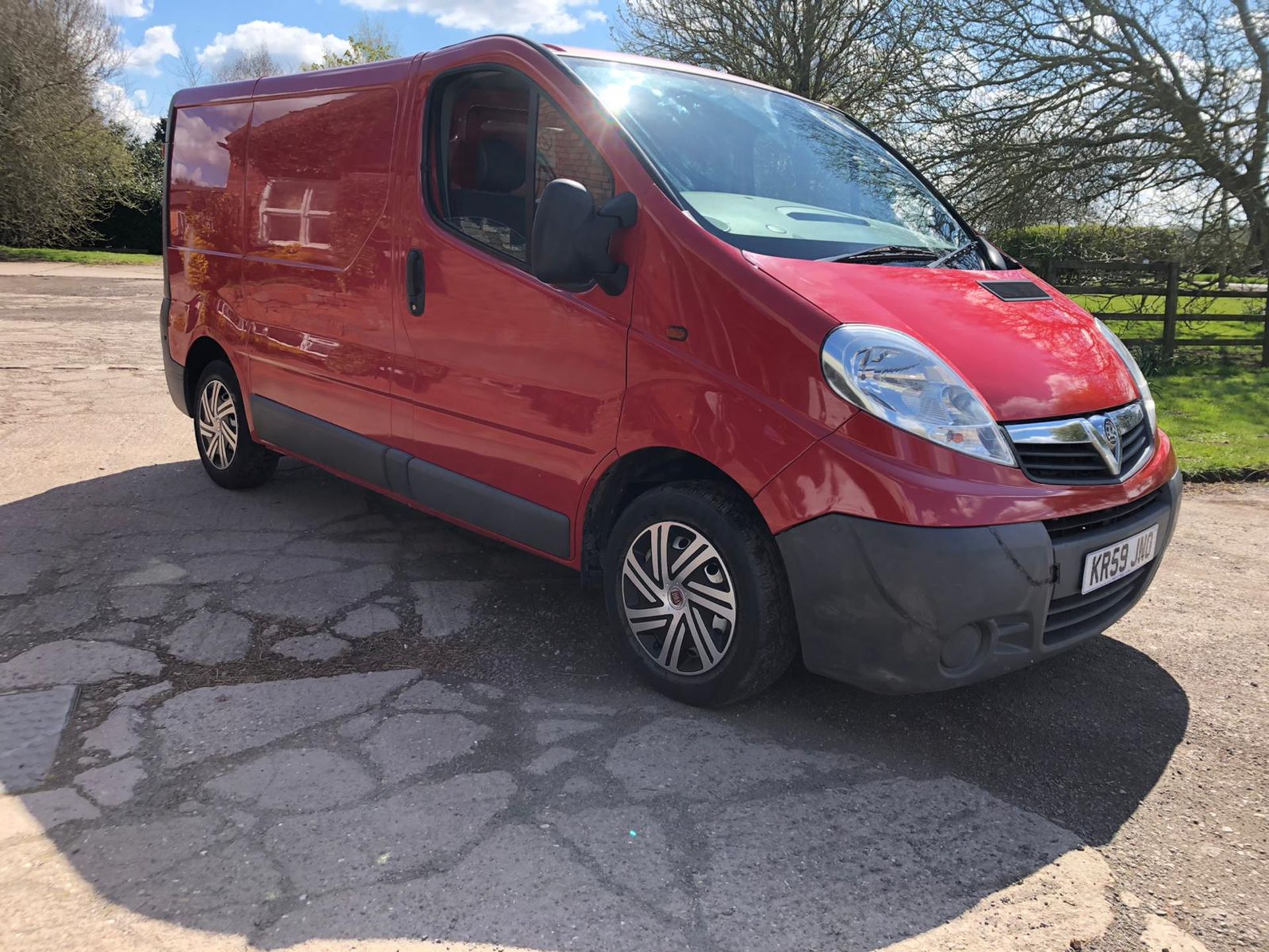 2009 VAUXHALL VIVARO 2700 CDTI SWB, 2.0 DIESEL ENGINE, SHOWING 0 PREVIOUS KEEPERS *PLUS VAT* - Image 6 of 17