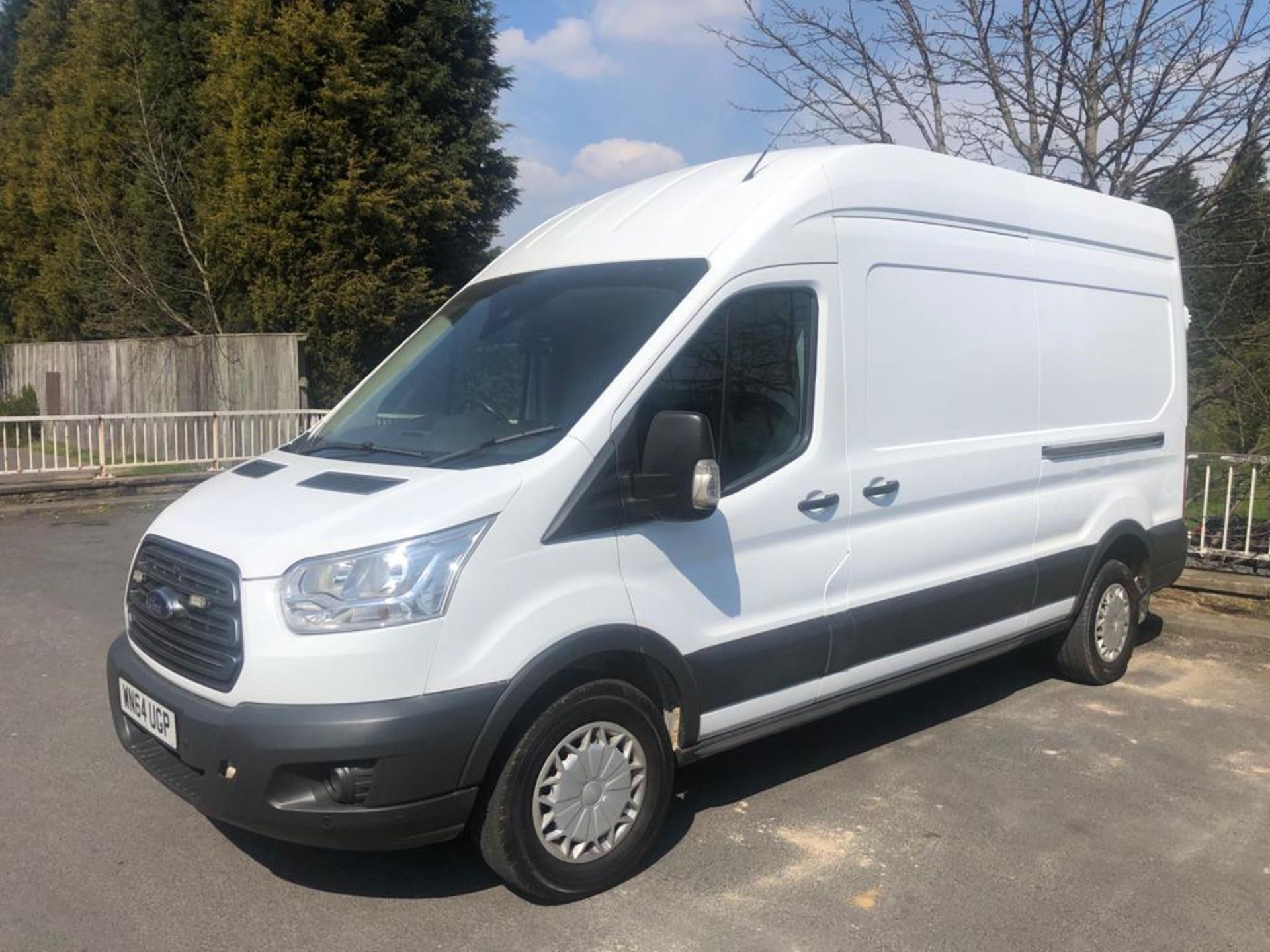 MT- 2014/64 REG FORD TRANSIT 350 TREND AIR CON 2.2 DIESEL WHITE PANEL VAN, REAL CLEAN, STRAIGHT