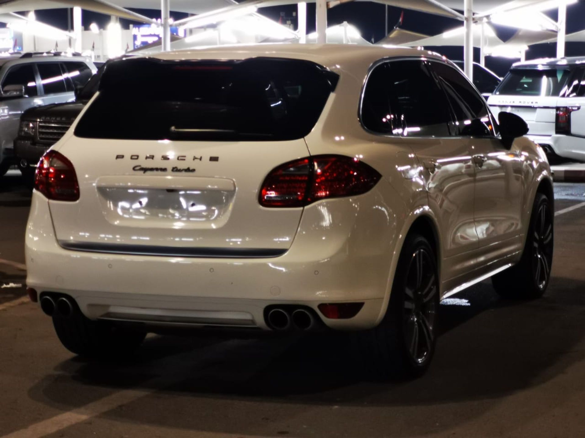 2011 PORSCHE CAYENNE TURBO ALL ORIGINAL 65,000 KM CAN SHIP VAT FREE FOR EXPORT - Image 4 of 9