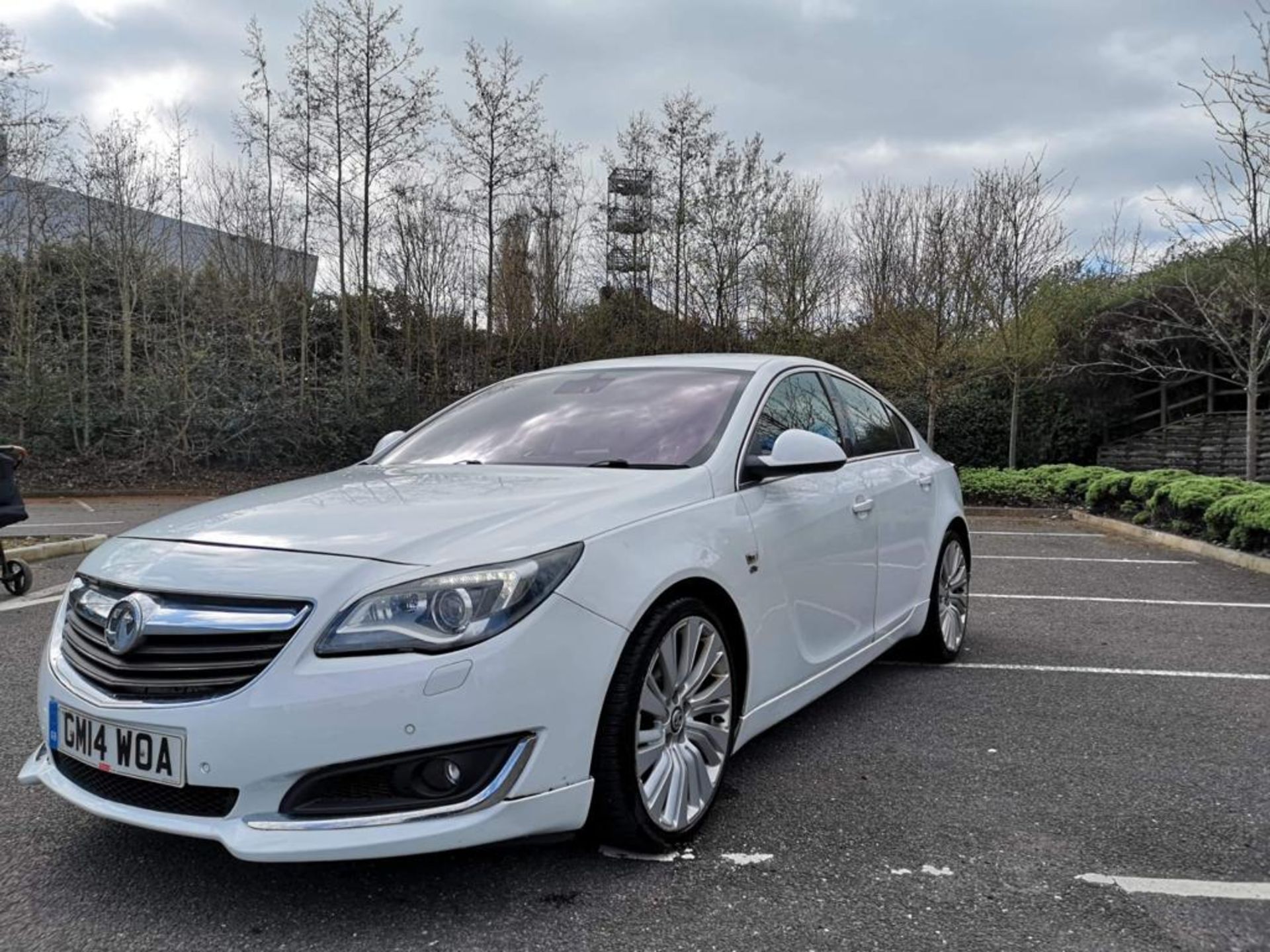 2014 VAUXHALL INSIGNIA ELITE CDTI ECOFLEX SS, WHITE 5 DOOR HATCHBACK, 2.0 DIESEL ENGINE *NO VAT*