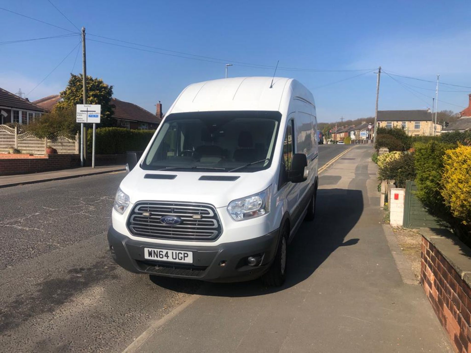 MT- 2014/64 REG FORD TRANSIT 350 TREND AIR CON 2.2 DIESEL WHITE PANEL VAN, REAL CLEAN, STRAIGHT - Image 2 of 22