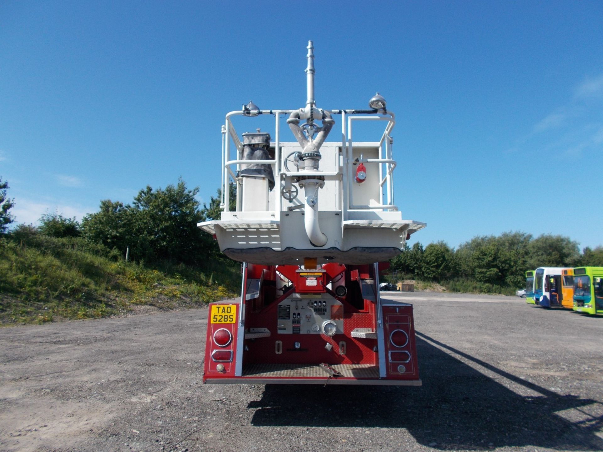 1978 HENDRICKSON 871-LPS SNORKEL FIRE TRUCK, U.S. IMPORT, 7.0 LITRE DETROIT DIESEL ENGINE *PLUS VAT* - Image 4 of 22