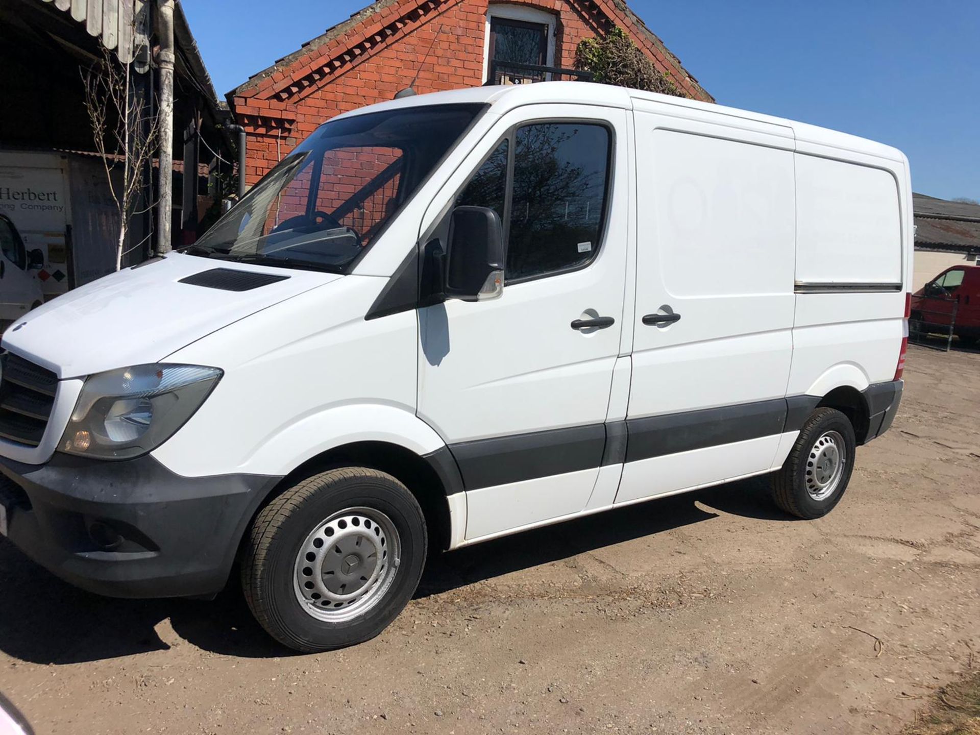 2014 MERCEDES-BENZ SPRINTER 210 CDI, 2.2 DIESEL ENGINE, SHOWING 2 PREVIOUS KEEPERS *PLUS VAT* - Image 2 of 13