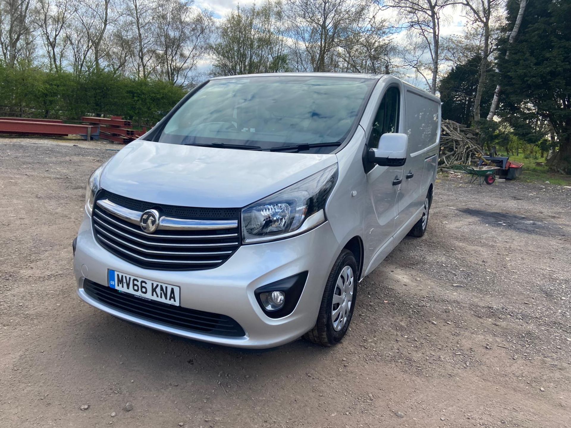 2016 VAUXHALL VIVARO 2900 SPORTIVE BT CDTI ECO SS LWB, 1.6 DIESEL ENGINE, 73,835 MILES*PLUS VAT* - Image 3 of 11