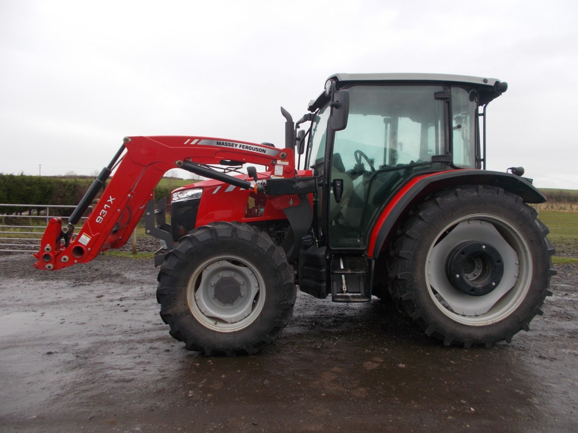 2018 MASSEY FERGUSON 4710 4WD TRACTOR WITH LOADER, AGCO 3.3 LITRE 3CYL TURBO DIESEL *PLUS VAT* - Image 4 of 21