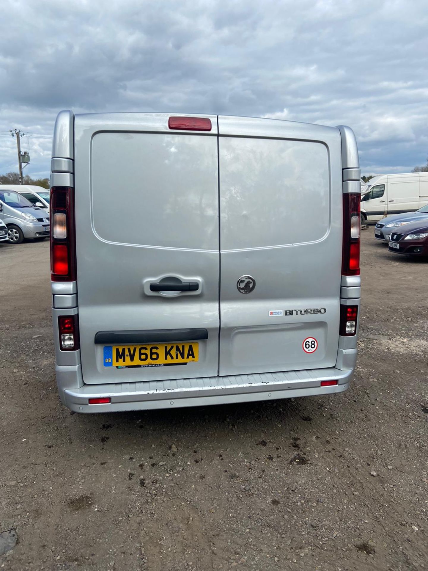 2016 VAUXHALL VIVARO 2900 SPORTIVE BT CDTI ECO SS LWB, 1.6 DIESEL ENGINE, 73,835 MILES*PLUS VAT* - Image 6 of 11