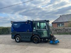 SCHMIDT SWINGO 200 ROAD SWEEPER, RUNS DRIVES AND SWEEPS *PLUS VAT*