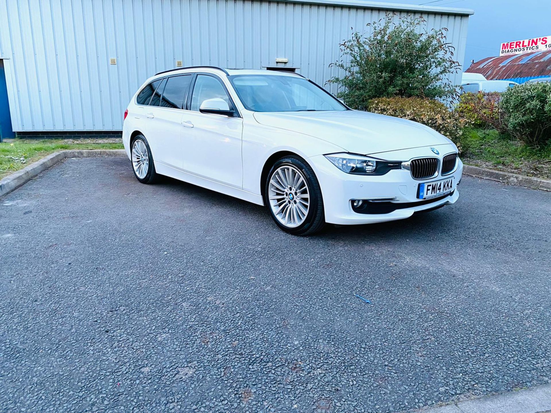 2014 BMW 320D LUXURY TOURING AUTO, 2.0 DIESEL ENGINE, SHOWING 3 PREVIOUS KEEPERS *NO VAT*