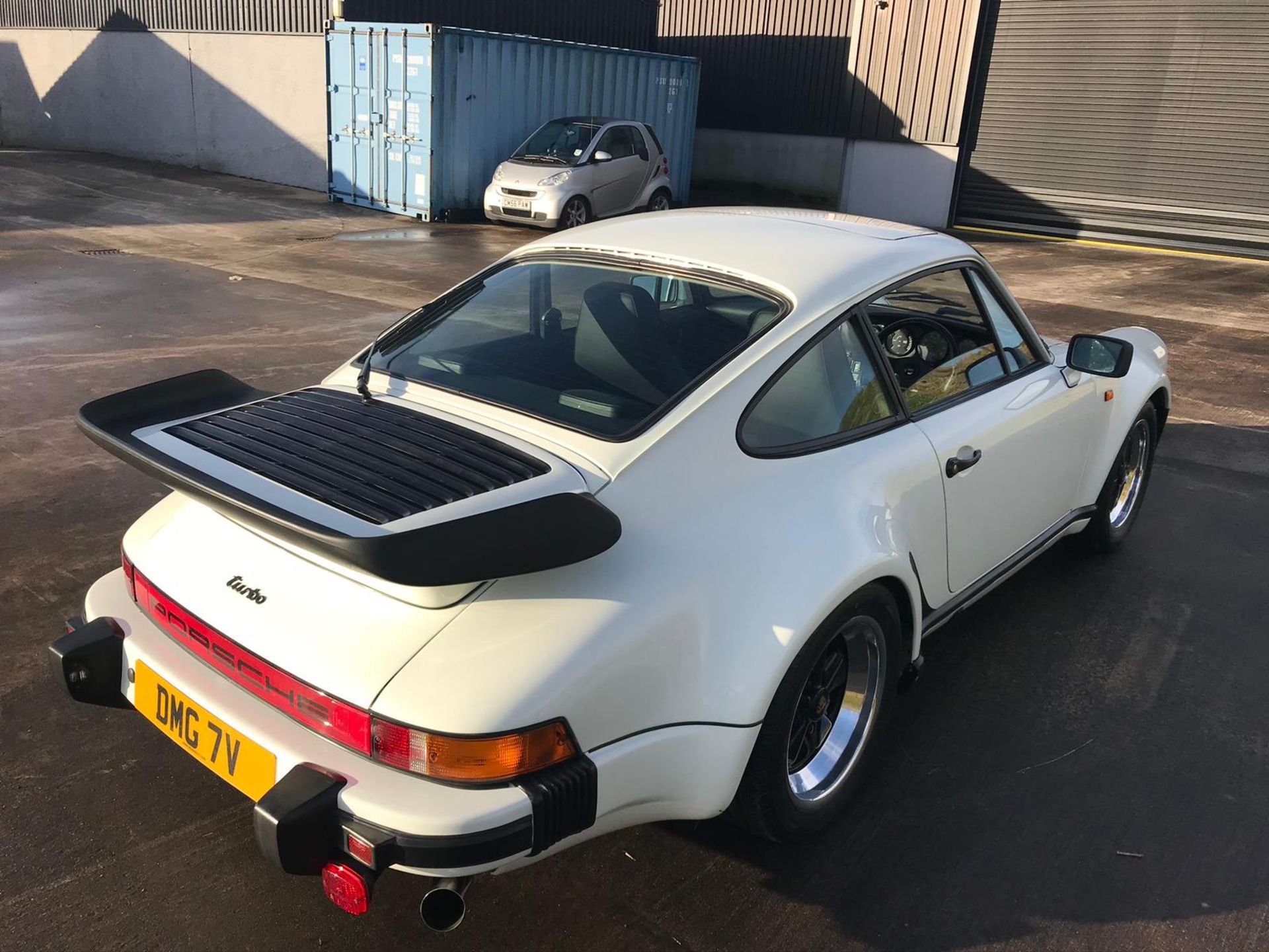 1982 WHITE PORSCHE 930 TURBO, 4SP MANUAL GEARBOX, FULL RESTORATION/REBUILD - SEE VIDEOS - Image 6 of 10