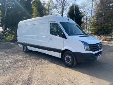 2015/65 REG VOLKSWAGEN CRAFTER CR35 TDI 2.0 DIESEL WHITE PANEL VAN, SHOWING 0 FORMER KEEPERS