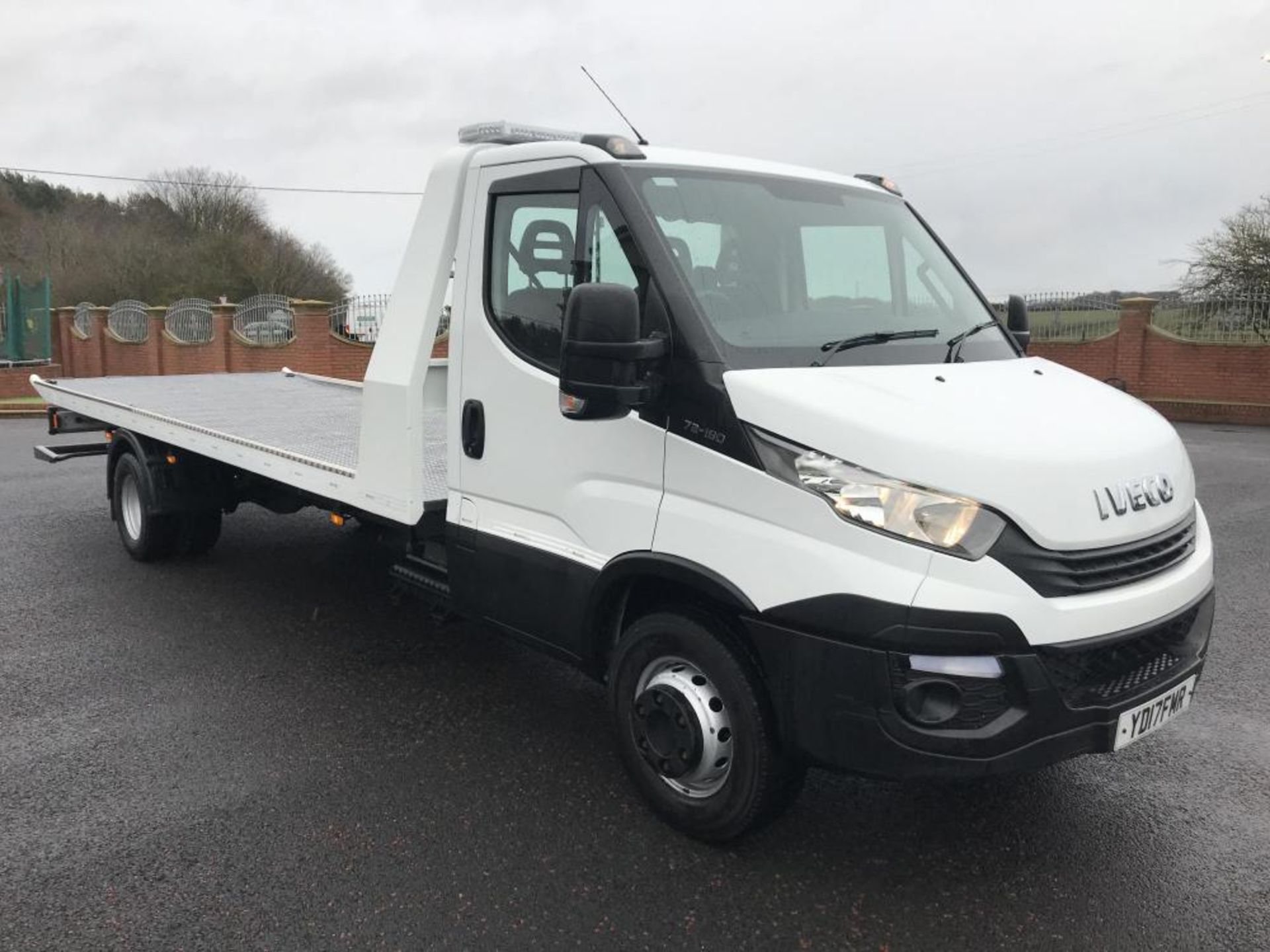 2017 IVECO DAILY 72.180 RECOVERY TRUCK SLIDE AND TILT EURO 6, 3.0 DIESEL ENGINE *PLUS VAT* - Image 2 of 15
