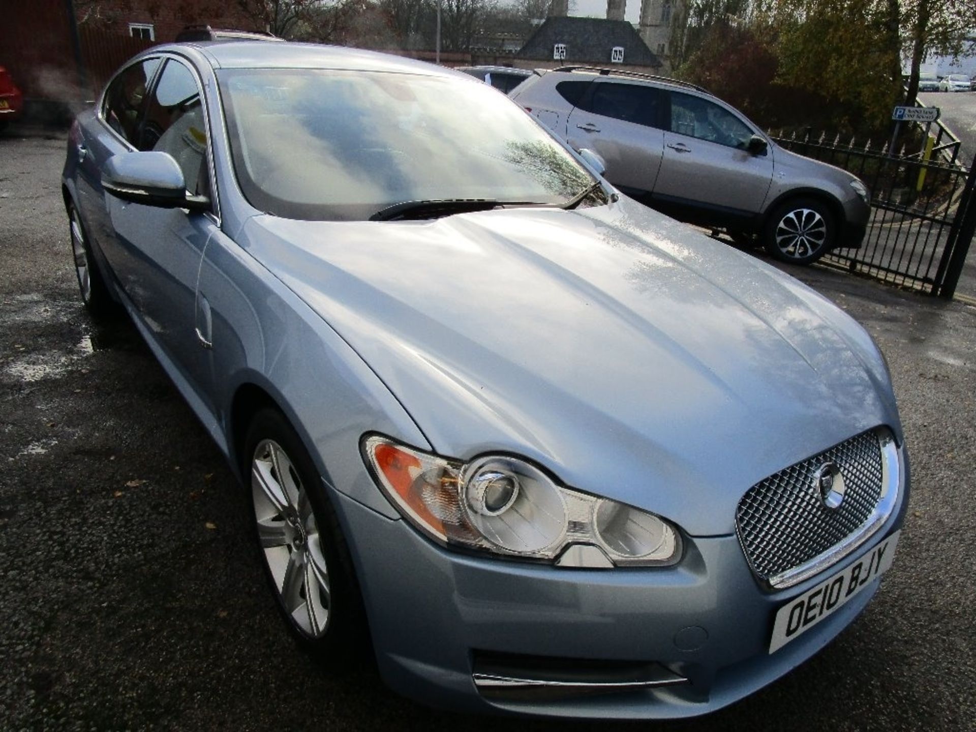 2010 (10) JAGUAR XF LUXURY V6 4 DOOR SALOON, 3.0 PETROL ENGINE, 68.900 MILES *NO VAT* - Image 2 of 15