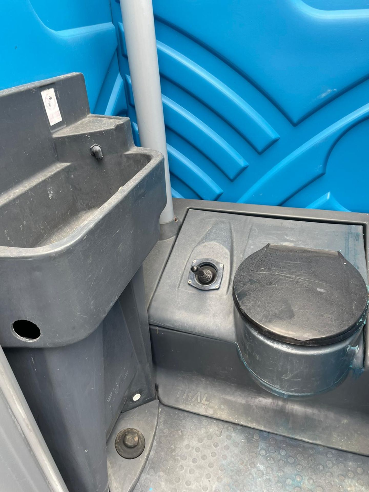 DS - PORTALOO TOILET BLOCK *PLUS VAT* - Image 4 of 4