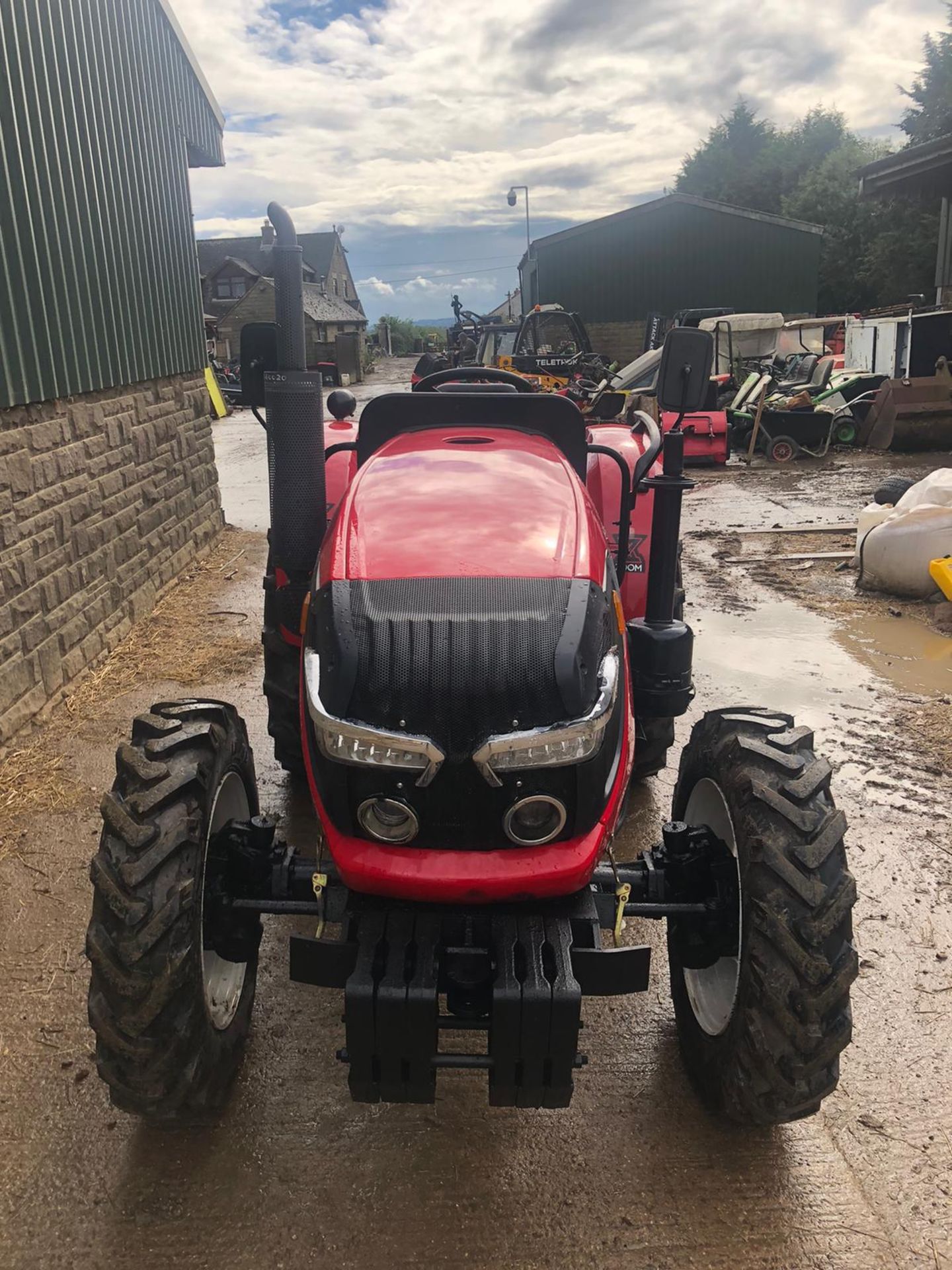 2019 ZOOM 604WD TRACTOR, RUNS AND DRIVES, BRAND NEW AND UNUSED *PLUS VAT* - Image 5 of 7