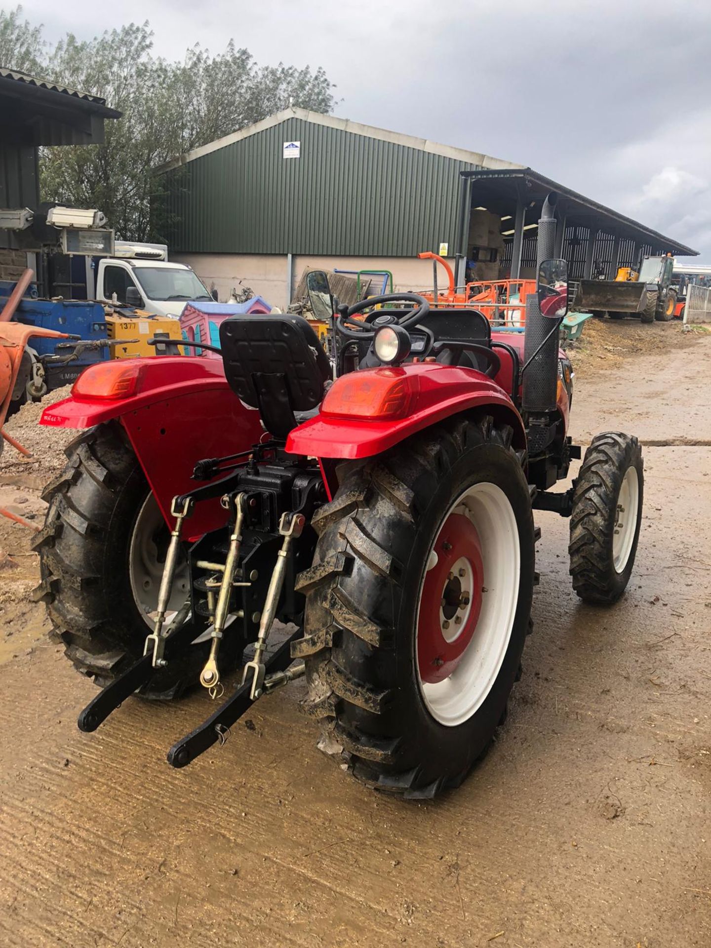 2019 ZOOM 604WD TRACTOR, RUNS AND DRIVES, BRAND NEW AND UNUSED *PLUS VAT* - Image 4 of 7