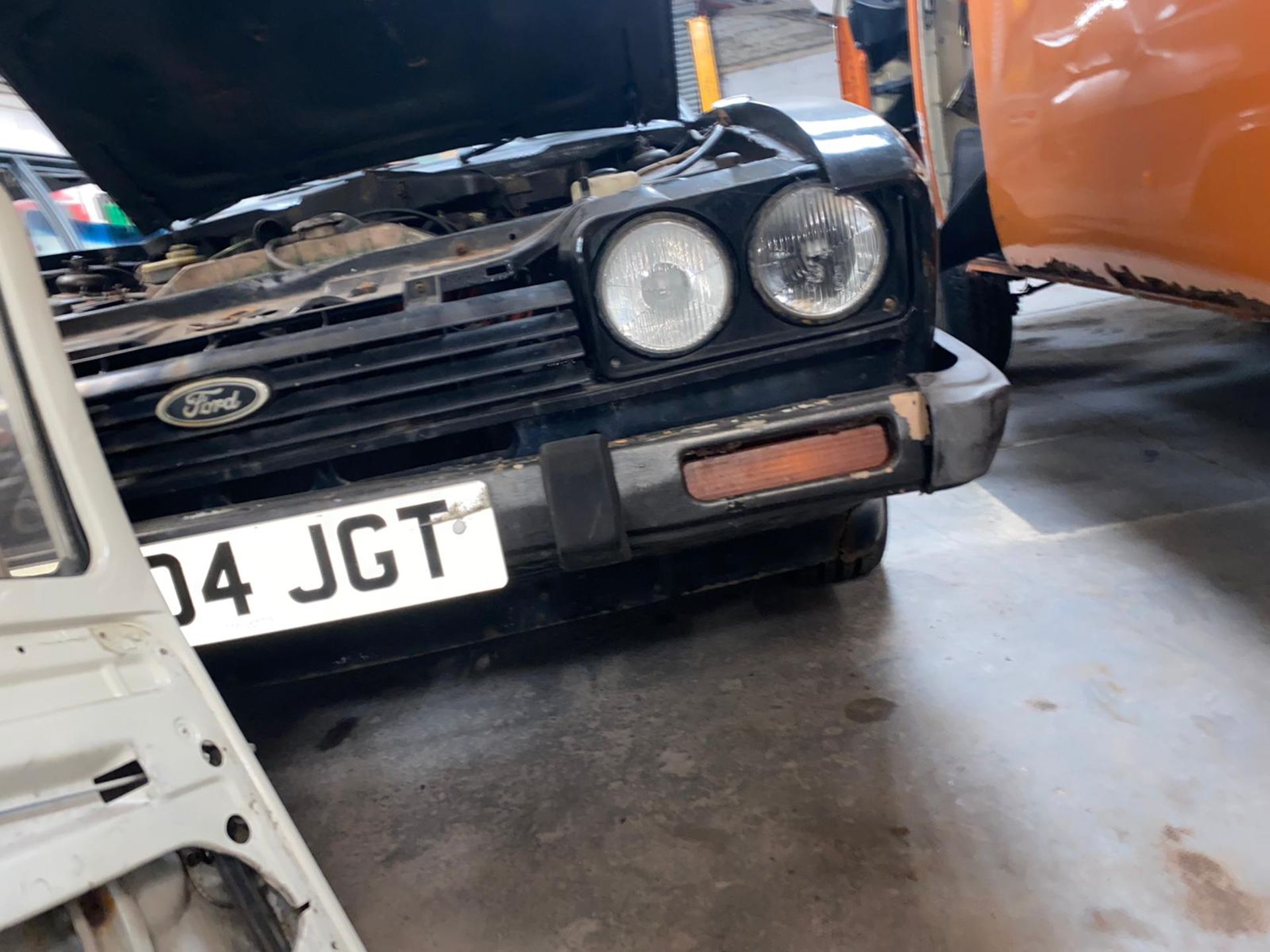 1986/C REG FORD CAPRI LASER AUTO 2.0 PETROL BLACK 3 DOOR *NO VAT* - Image 4 of 32