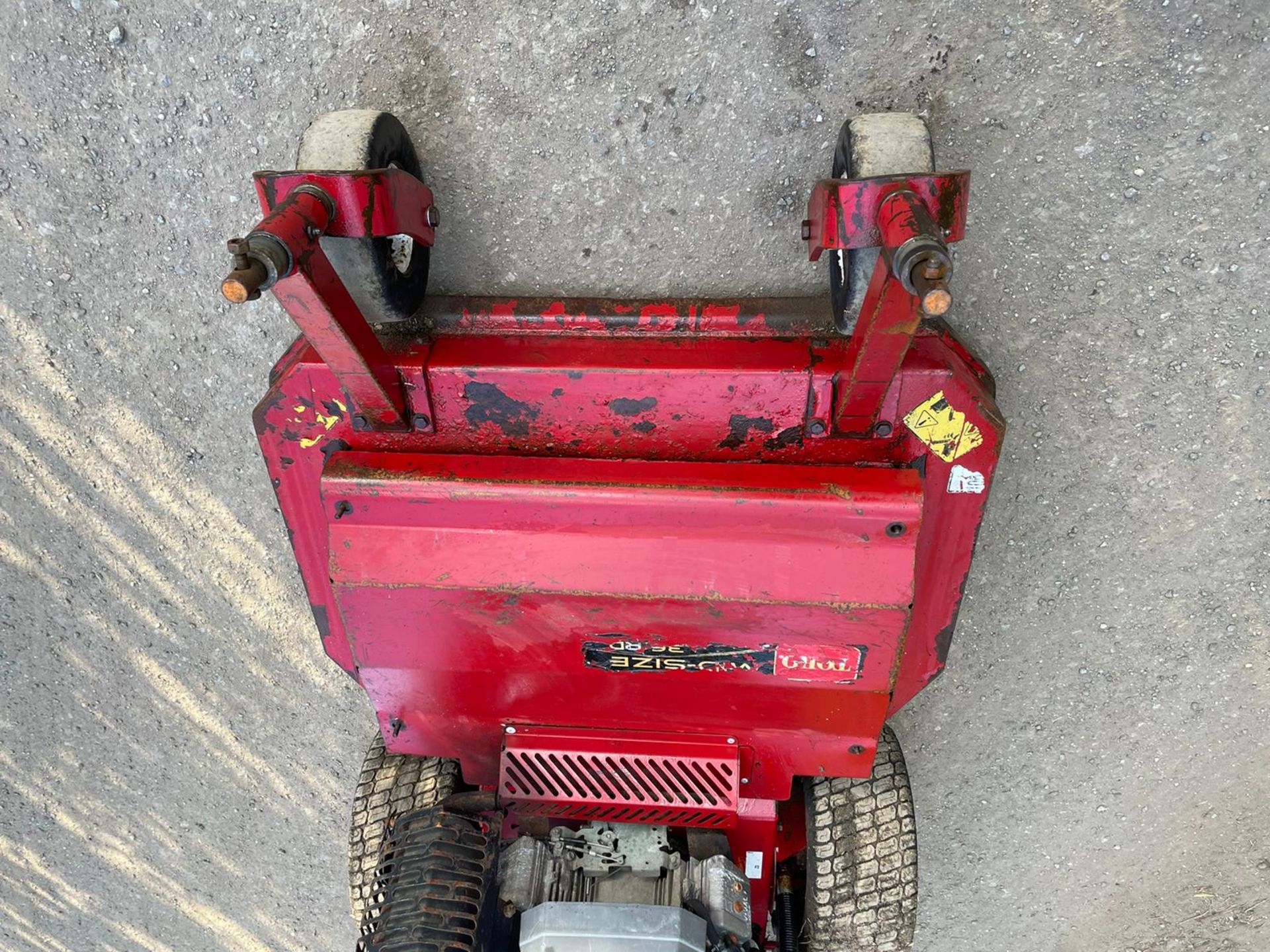 Toro Mid-Size 36RD Pedestrian Mower, Runs Drives And Cuts, 36” Deck, Kawasaki Petrol Engine NO VAT - Image 6 of 6