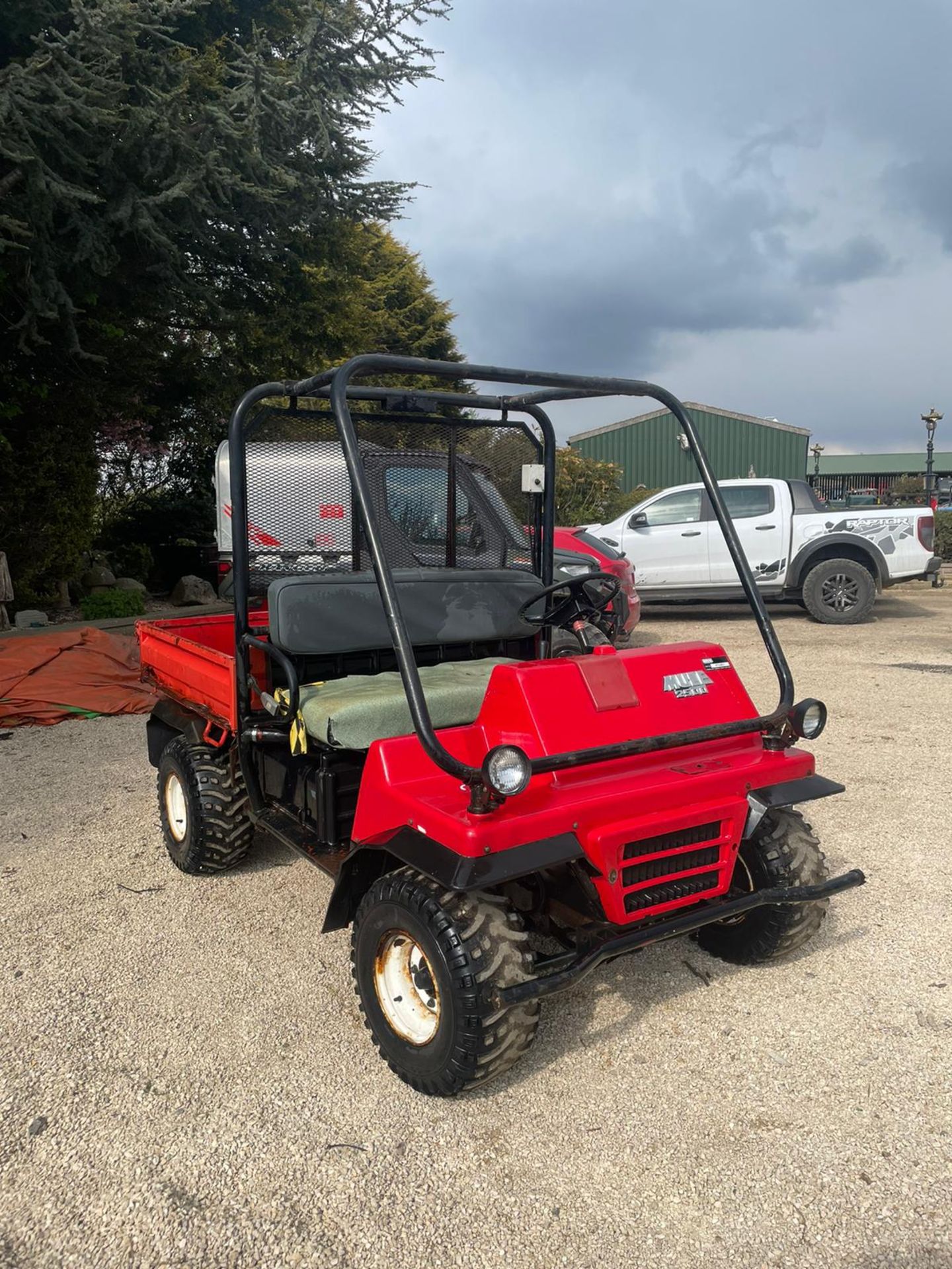 KAWASAKI MULE 2500 FARM BUGGY, RUNS AND WORKS *NO VAT* - Image 2 of 5