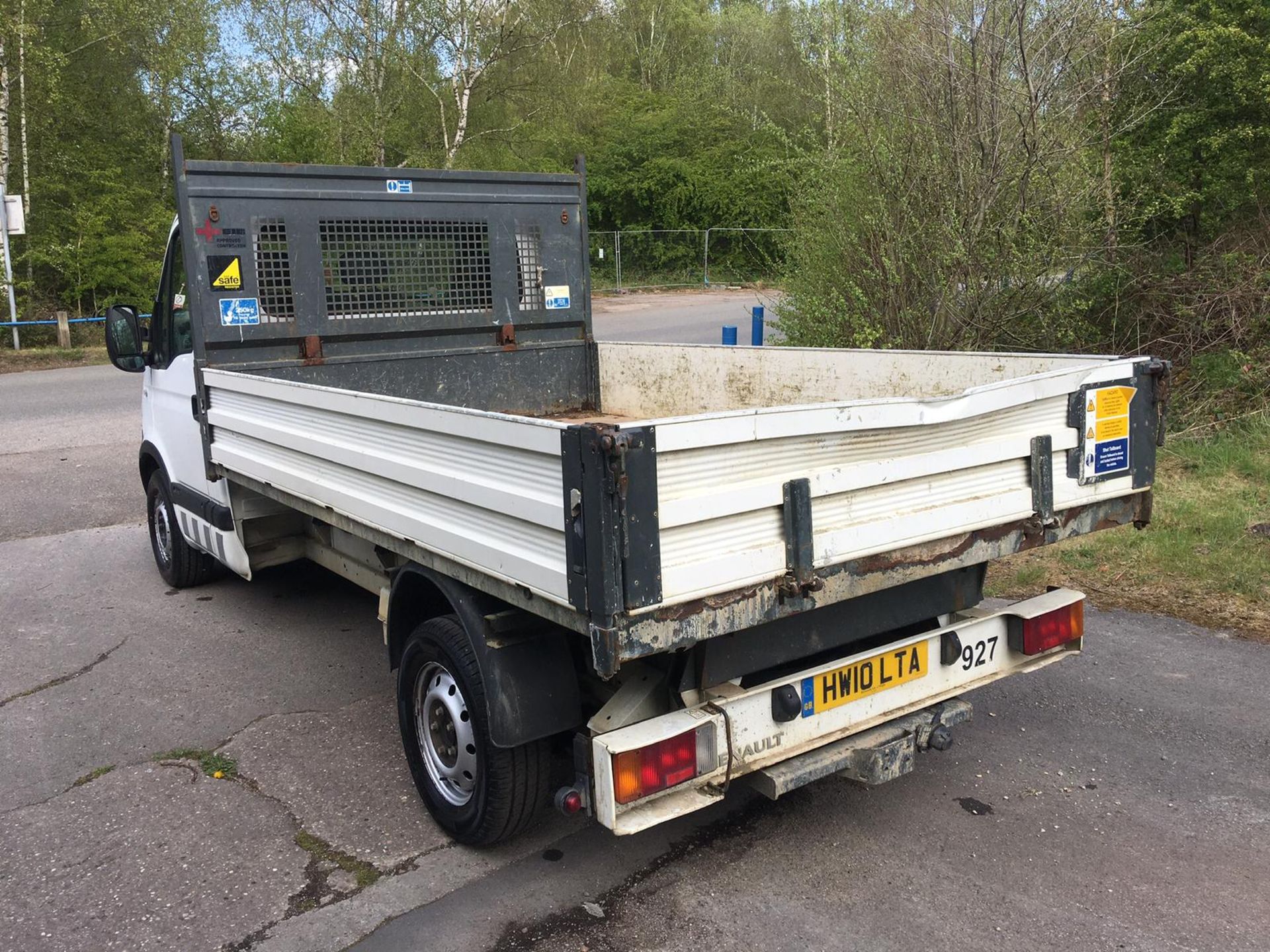 2010 RENAULT MASTER ML35 DCI 100 WHITE TIPPER, 69124 MILES, DIESEL ENGINE, TOWBAR *NO VAT* - Image 9 of 26