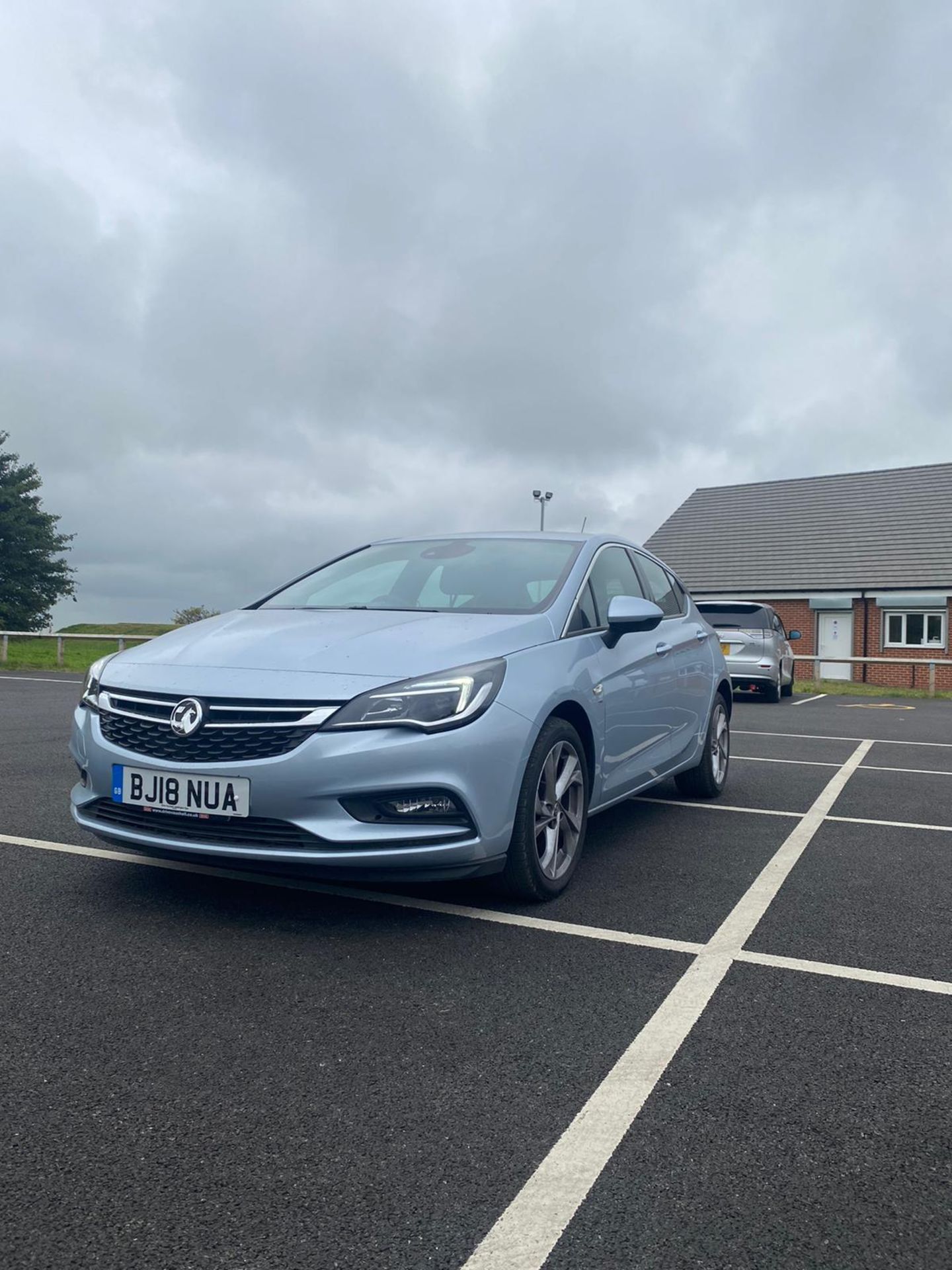 2018/18 REG VAUXHALL ASTRA SRI TURBO 1.4 PETROL SILVER 5 DOOR HATCHBACK, SHOWING 2 FORMER KEEPERS - Image 3 of 12