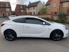 2012 VAUXHALL ASTRA GTC SRI S/S TURBO WHITE 3 DOOR HATCHBACK, 96,646 MILES, PETROL *NO VAT*