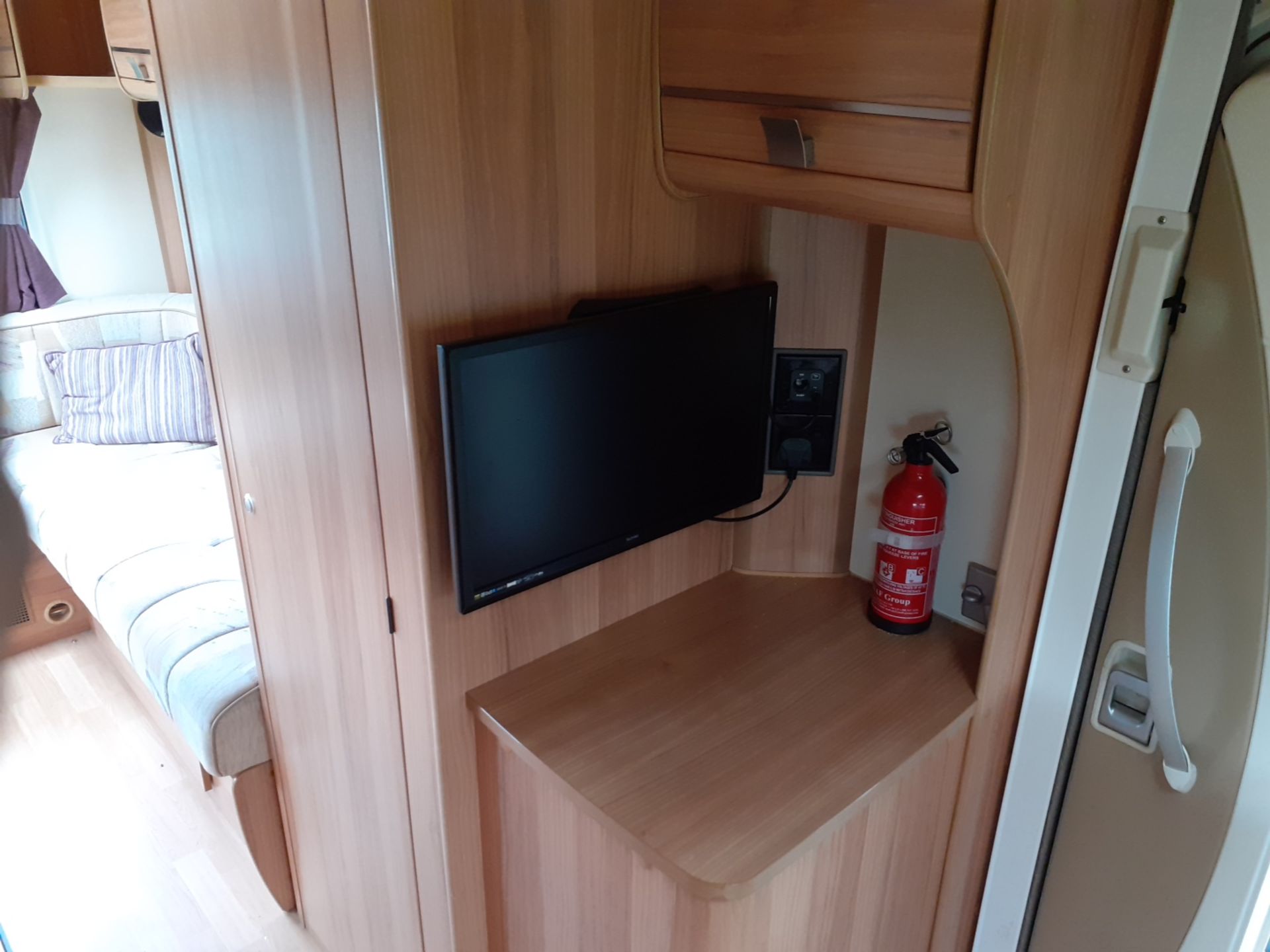 2012 BAILEY APPROACH 760 SE LUXURY 6 BERTH MOTORHOME £10K OF EXTRAS, 30,000 MILES FROM NEW - Image 17 of 31