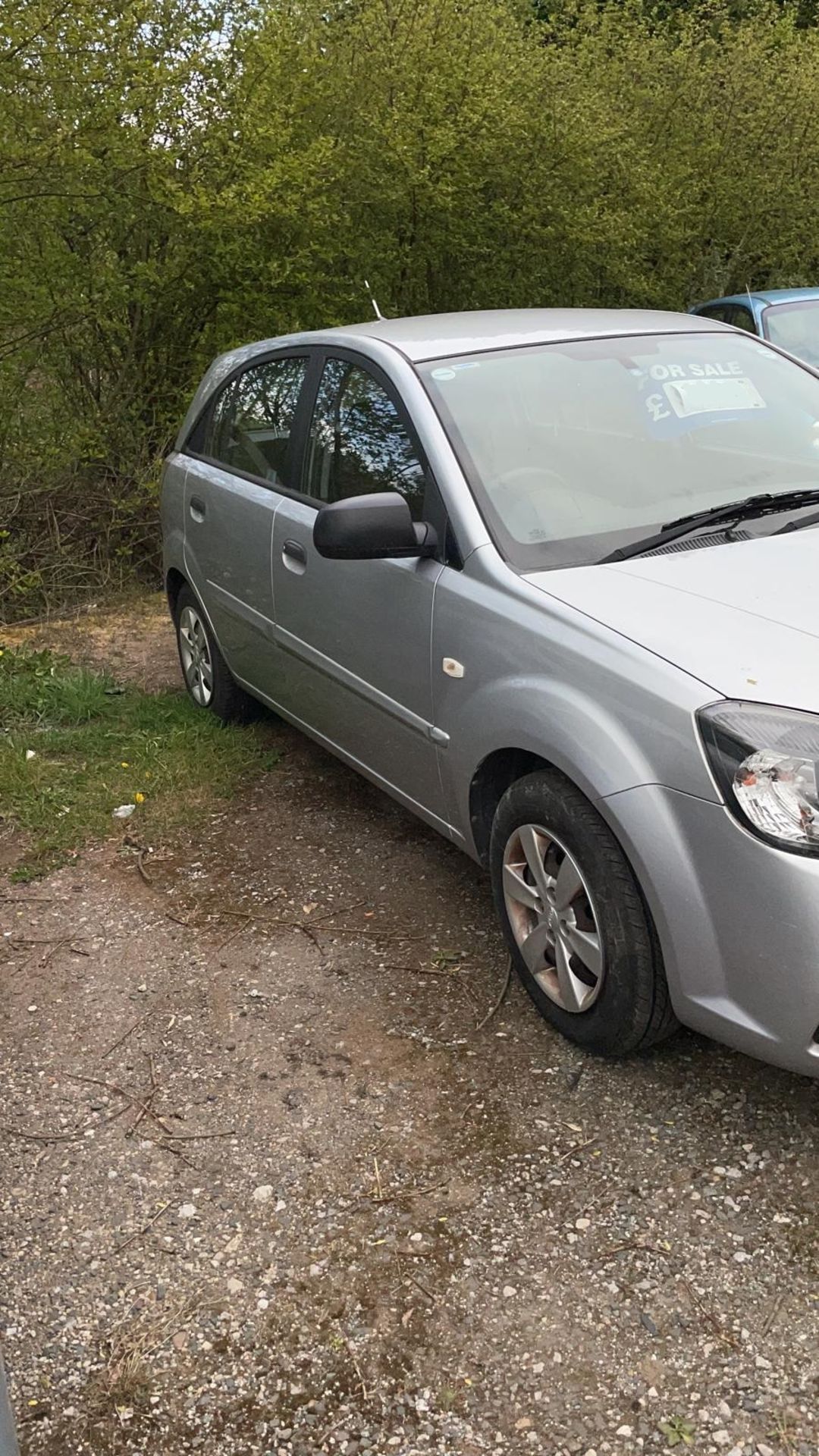 2010 KIA RIO 1, SILVER 5 DOOR HATCHBACK, 1.4 PETROL ENGINE, MANUAL 5 GEARS *NO VAT* - Image 3 of 6