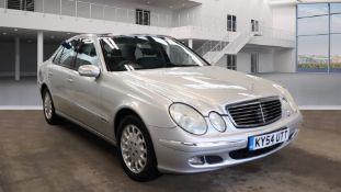 2004 (54) MERCEDES E320 CDI ELEGANCE AUTO METALLIC SILVER 4 DOOR SALOON, 75,426 MILES *PLUS VAT*