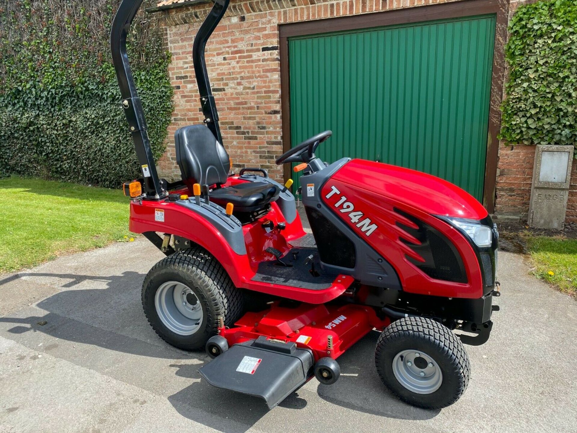 TYM T194M COMPACT TRACTOR. 54" CUT ROTARY DECK, 4X4, HYDRO DRIVE, ONLY 119 HOURS, YEAR 2019 PLUS VAT - Image 11 of 12