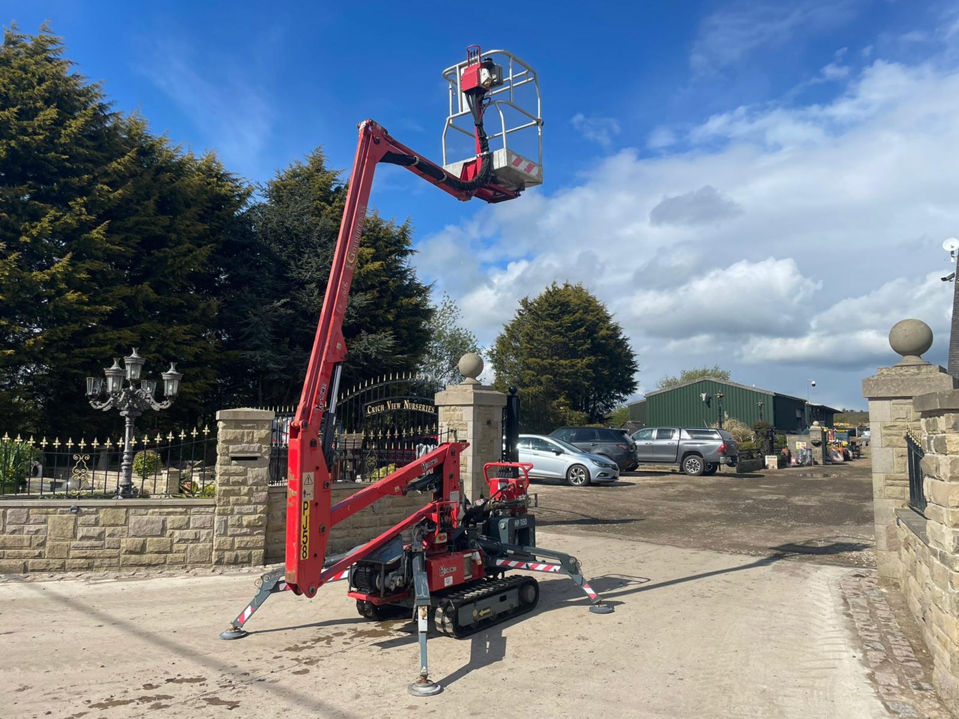 2005 HINOWA 1150 GOLD LIFT 8.35 CHERRY PICKER, RUNS DRIVES AND LIFTS, EXPANDING TRACKS *PLUS VAT* - Image 8 of 20