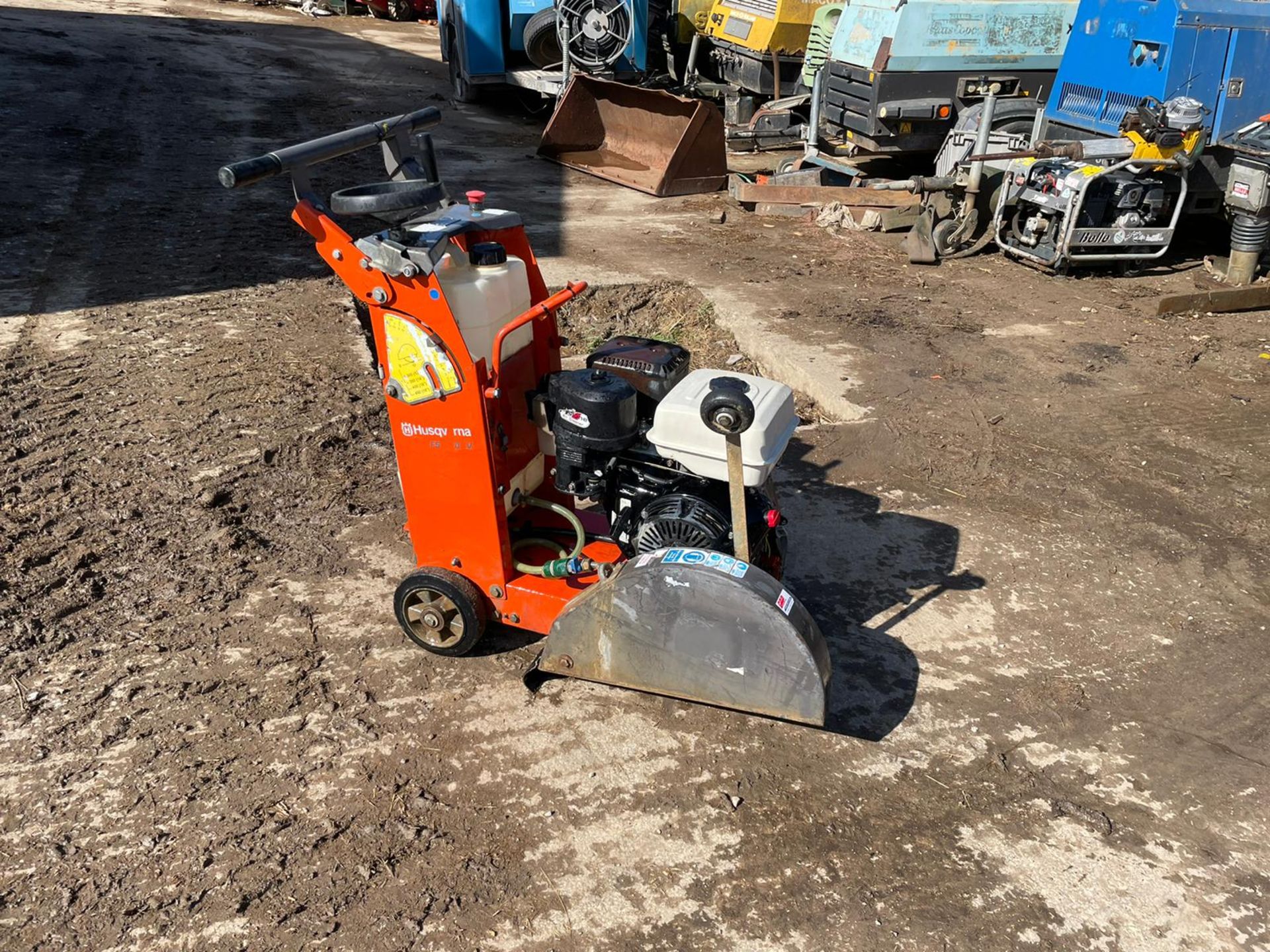 2015 HUSQVARNA FS400LV FLOOR SAW, RUNS AND WORKS, HONDA GX390 ENGINE *NO VAT* - Image 3 of 4