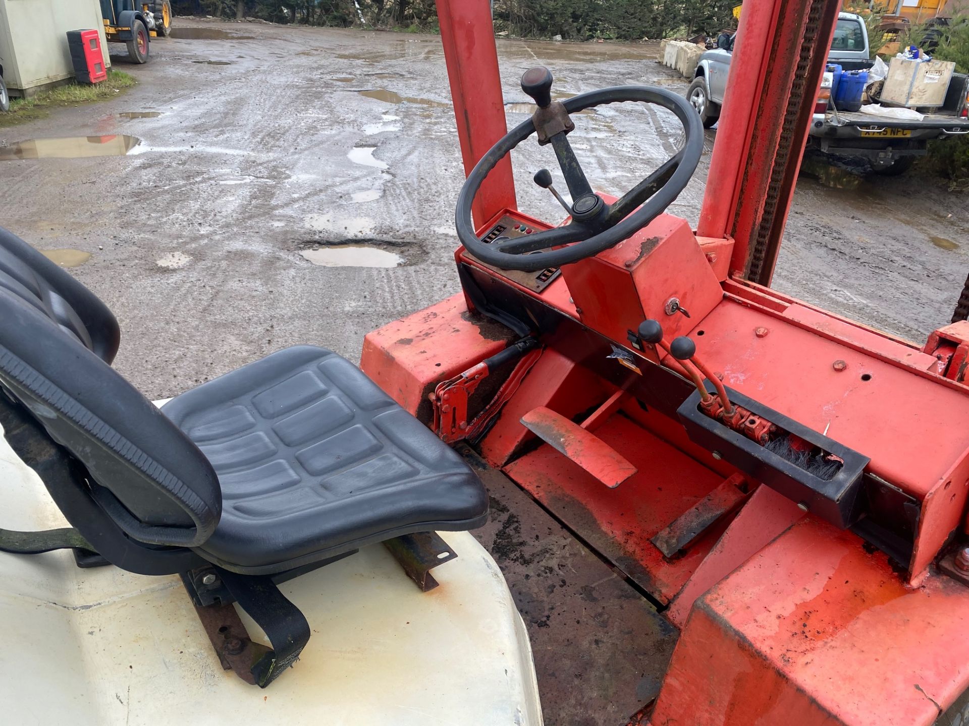 MANITOU MCI30 3 TON DIESEL FORKLIFT, ROUGH TERRAIN, IN VERY NICE WORKING ORDER *PLUS VAT* - Image 5 of 7