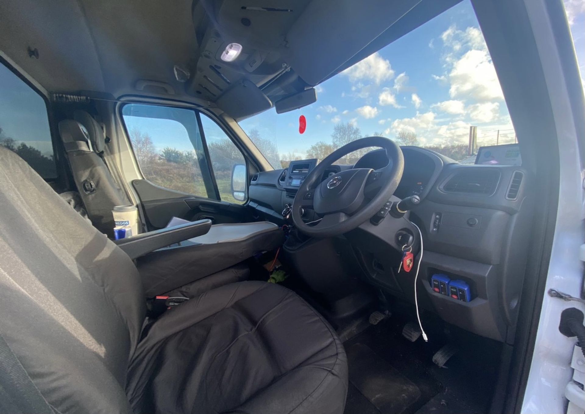 2020/20 NISSAN NV 400 RECOVERY TRUCK - AIR CON 5 YR WARRANTY - Image 10 of 11