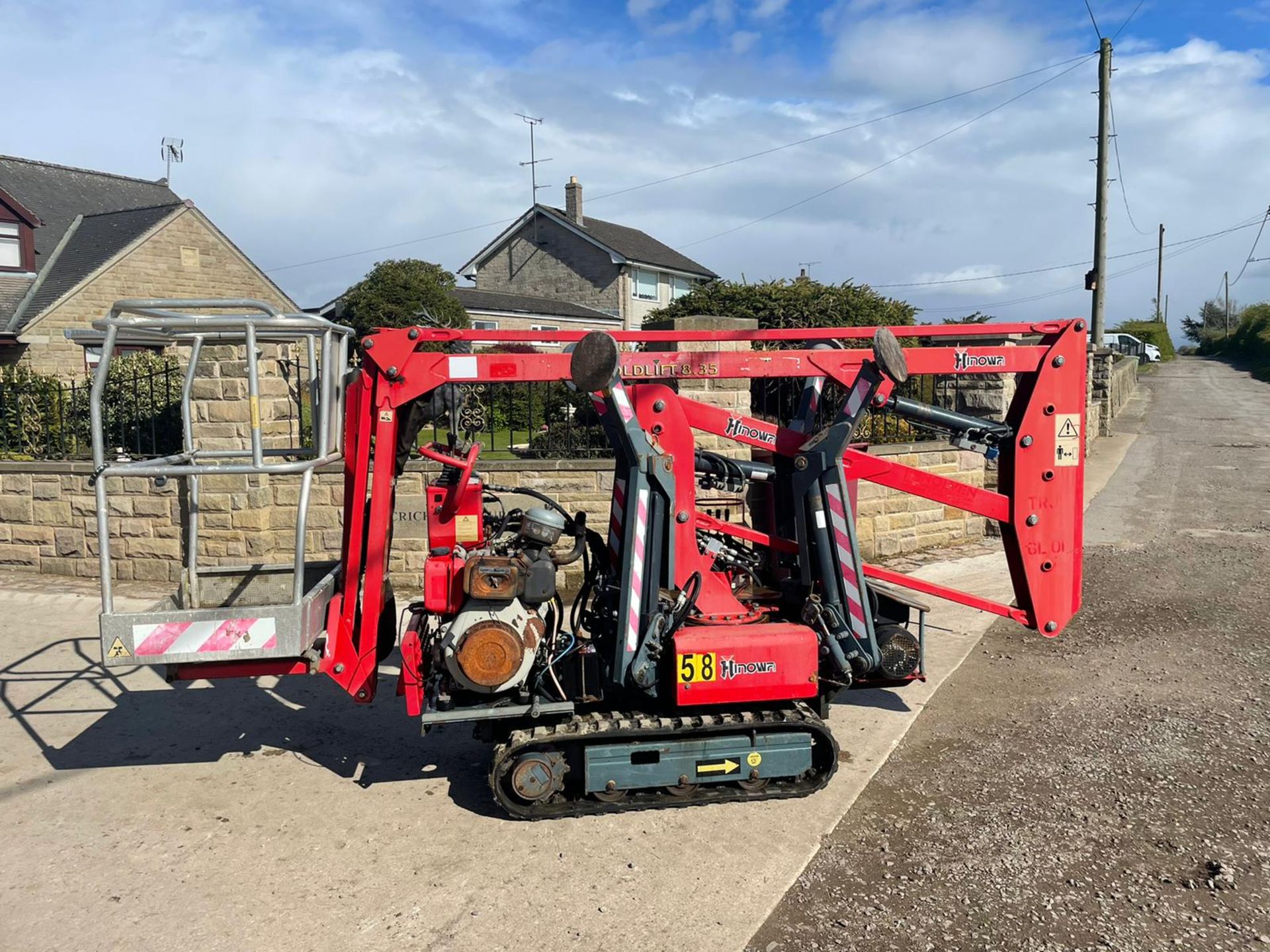 2005 HINOWA 1150 GOLD LIFT 8.35 CHERRY PICKER, RUNS DRIVES AND LIFTS, EXPANDING TRACKS *PLUS VAT* - Image 4 of 20