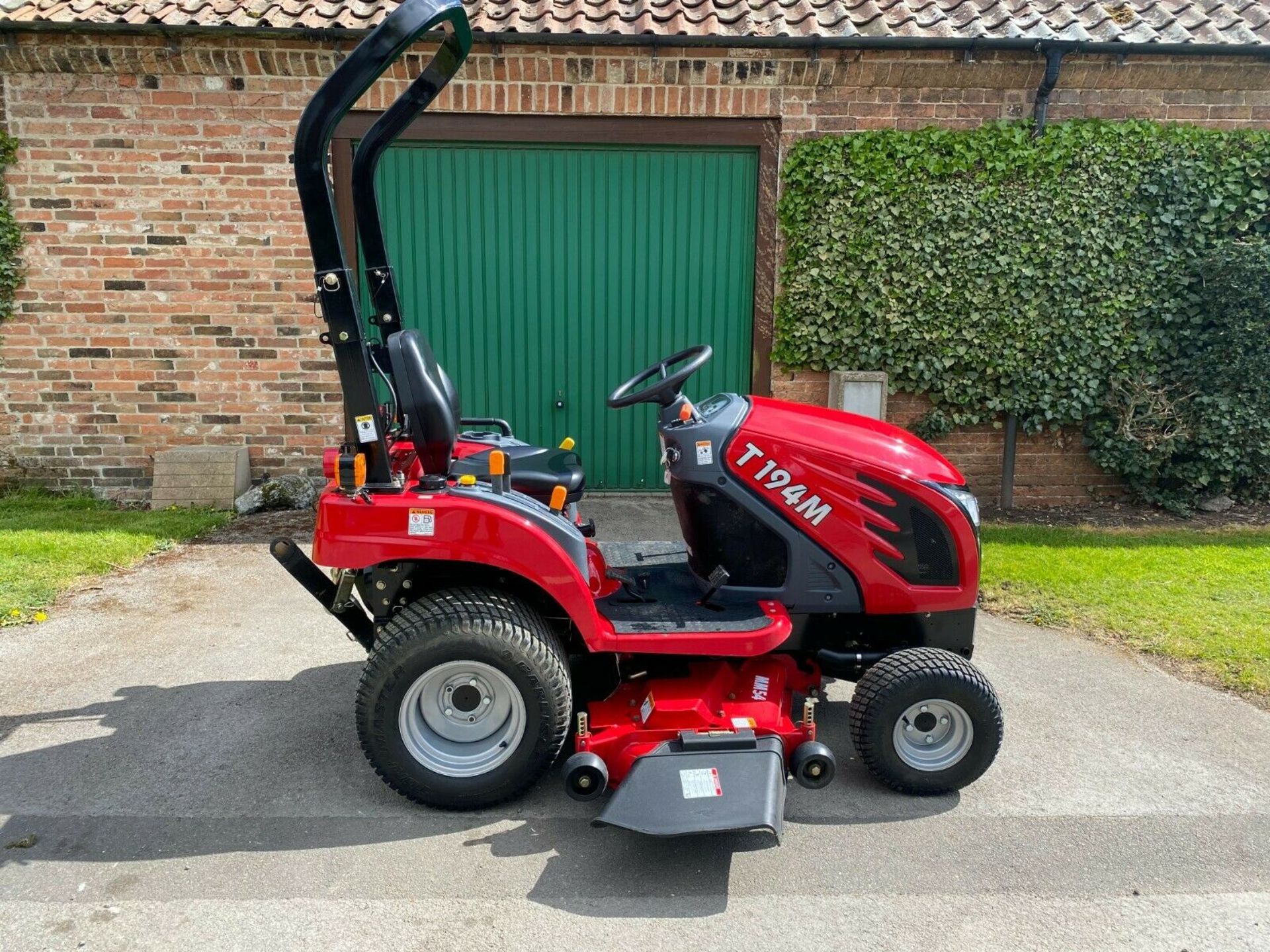 TYM T194M COMPACT TRACTOR. 54" CUT ROTARY DECK, 4X4, HYDRO DRIVE, ONLY 119 HOURS, YEAR 2019 PLUS VAT - Image 12 of 12