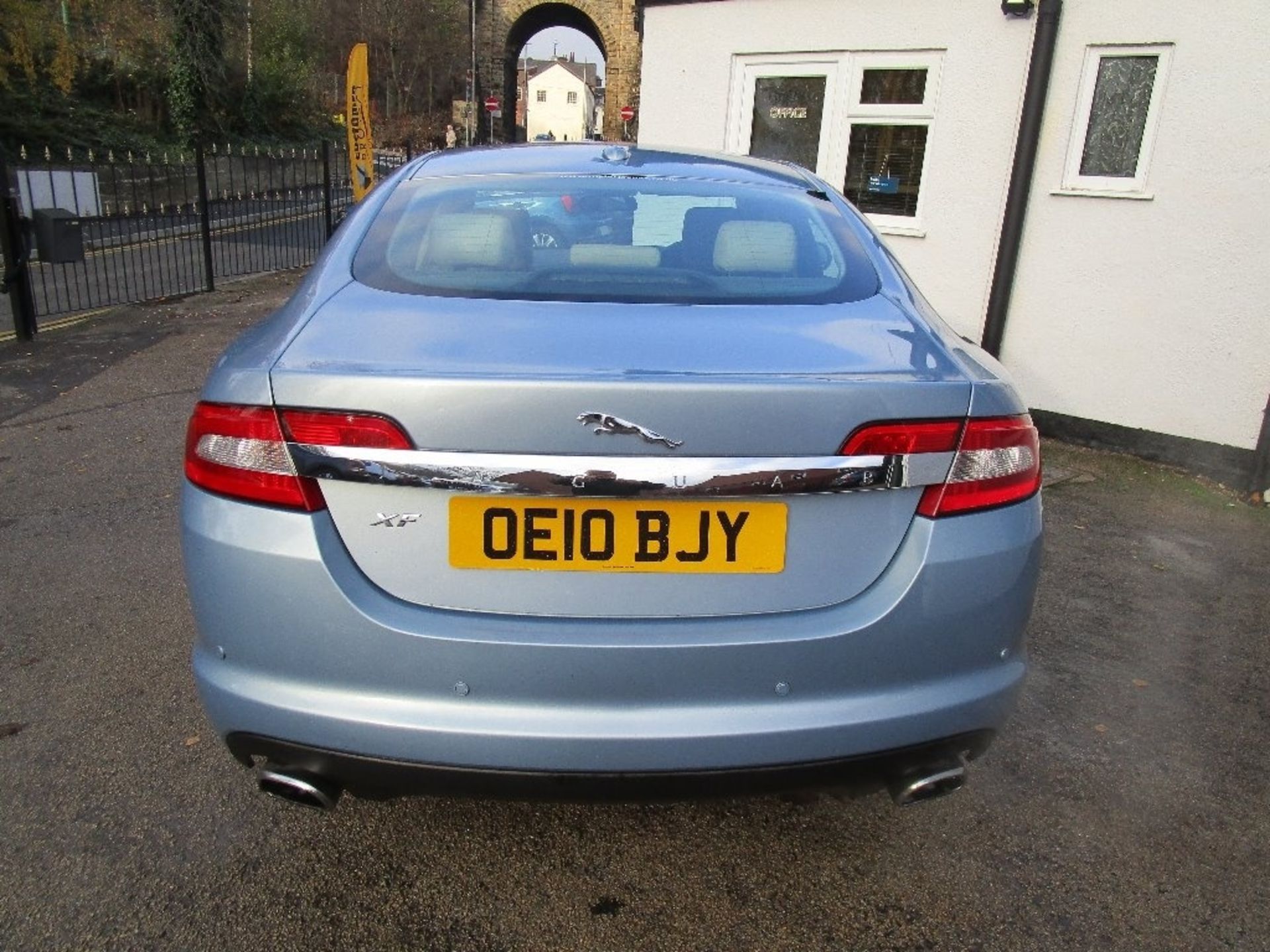 2010 (10) JAGUAR XF LUXURY V6 4 DOOR SALOON, 3.0 PETROL ENGINE, 68.900 MILES *NO VAT* - Image 7 of 15