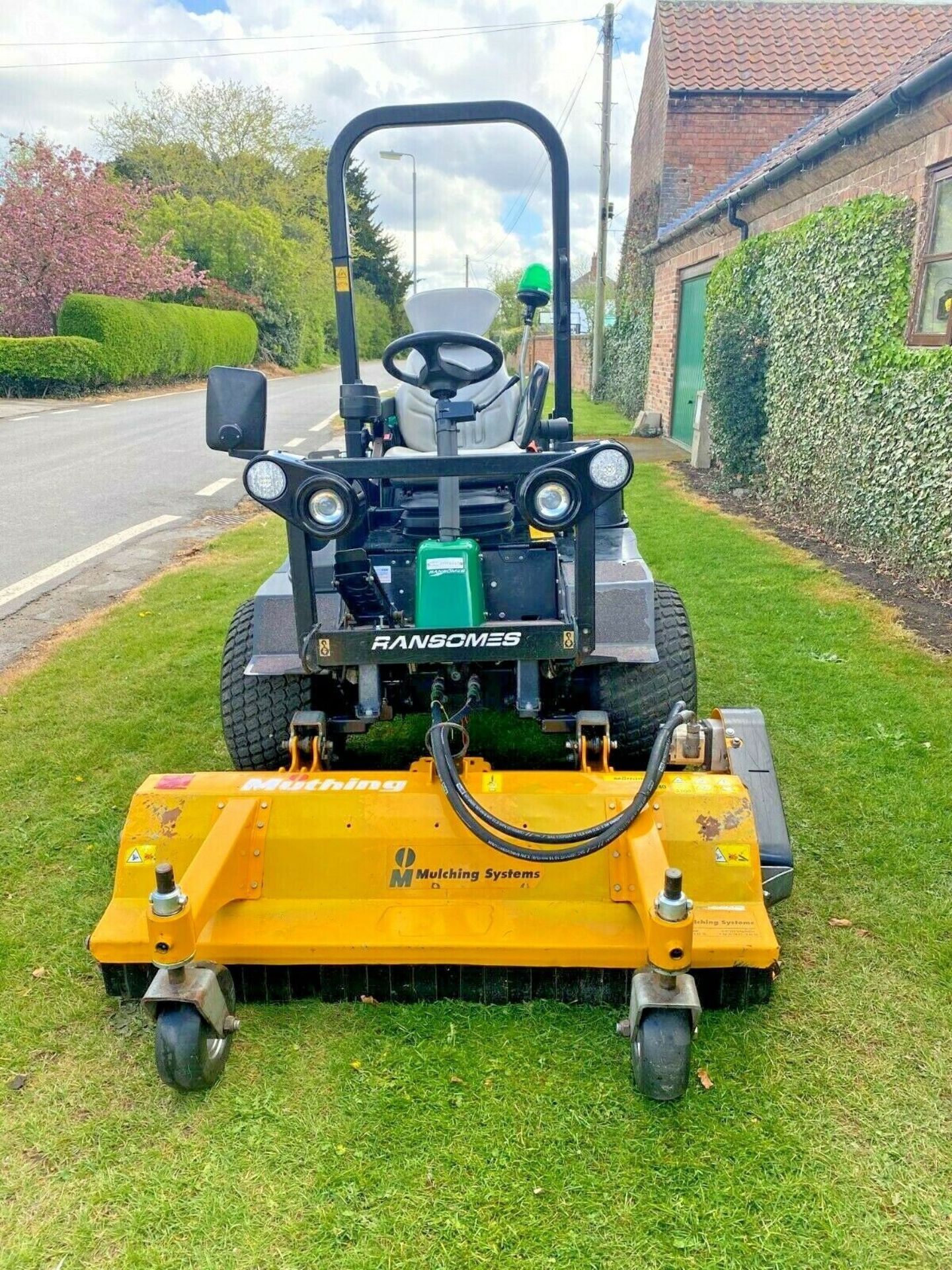 RANSOMES HR300 TURBO UPFRONT FLAIL MOWER, YEAR 2015, KUBOTA ENGINE, 4 X 4 *PLUS VAT* - Image 2 of 7